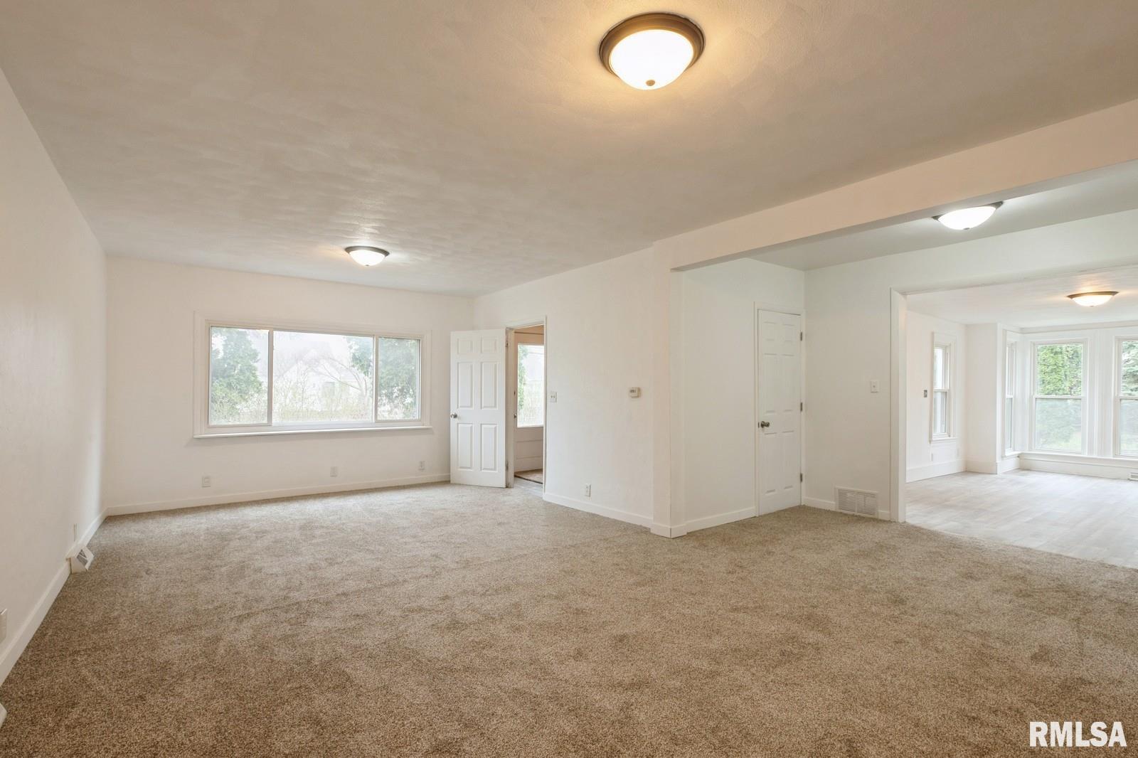 315 6th Avenue Property Photo 11