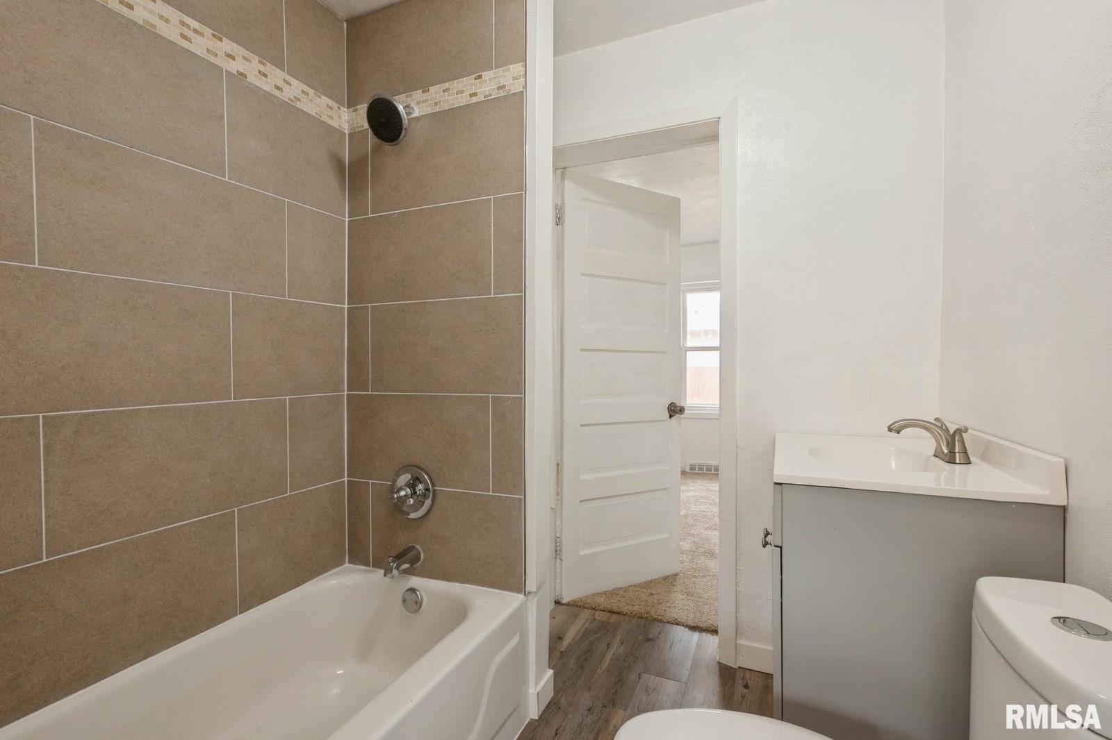 315 6th Avenue Property Photo 22