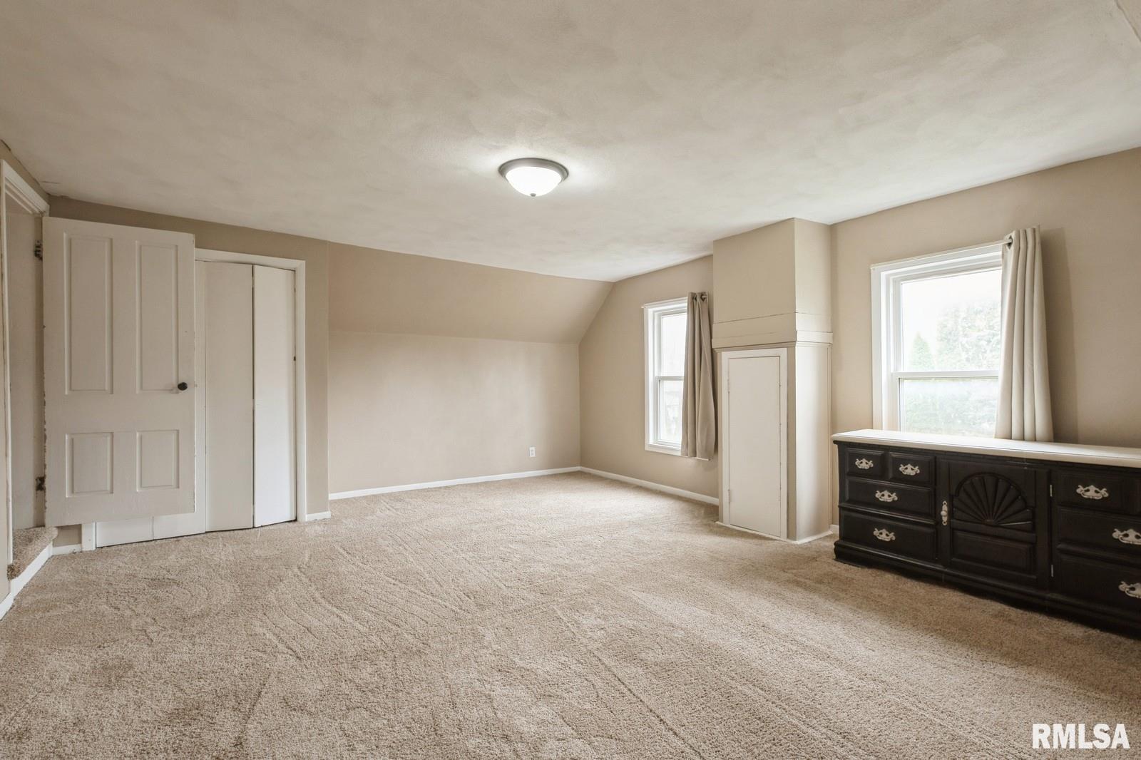 315 6th Avenue Property Photo 27