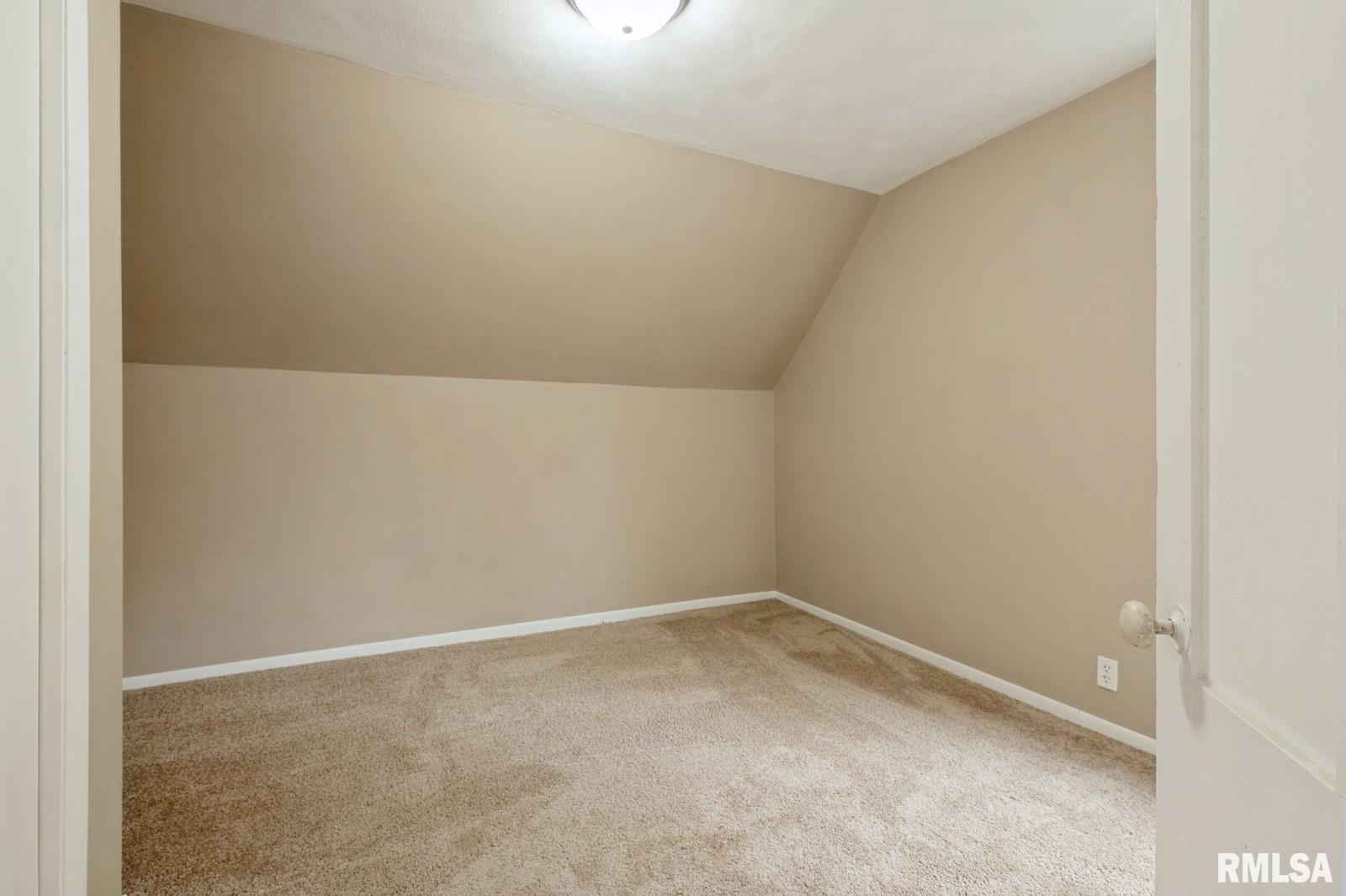 315 6th Avenue Property Photo 29