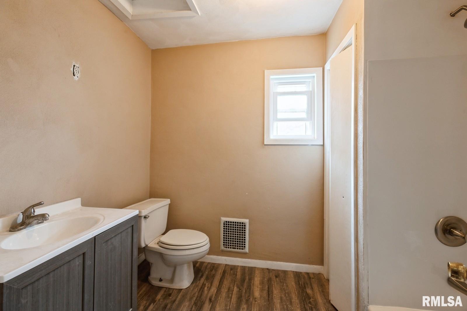 315 6th Avenue Property Photo 31