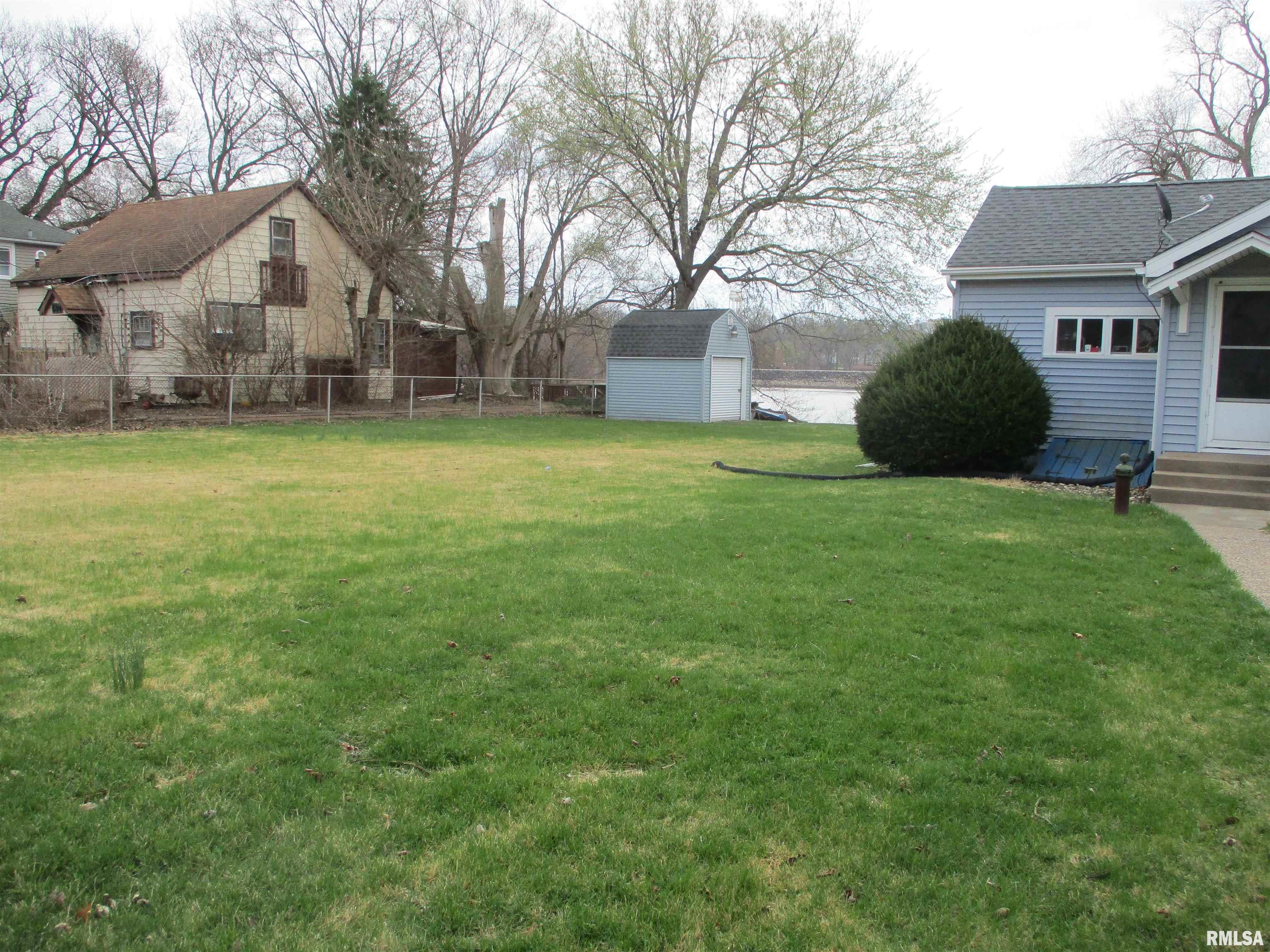 530 Island Avenue Property Photo 2