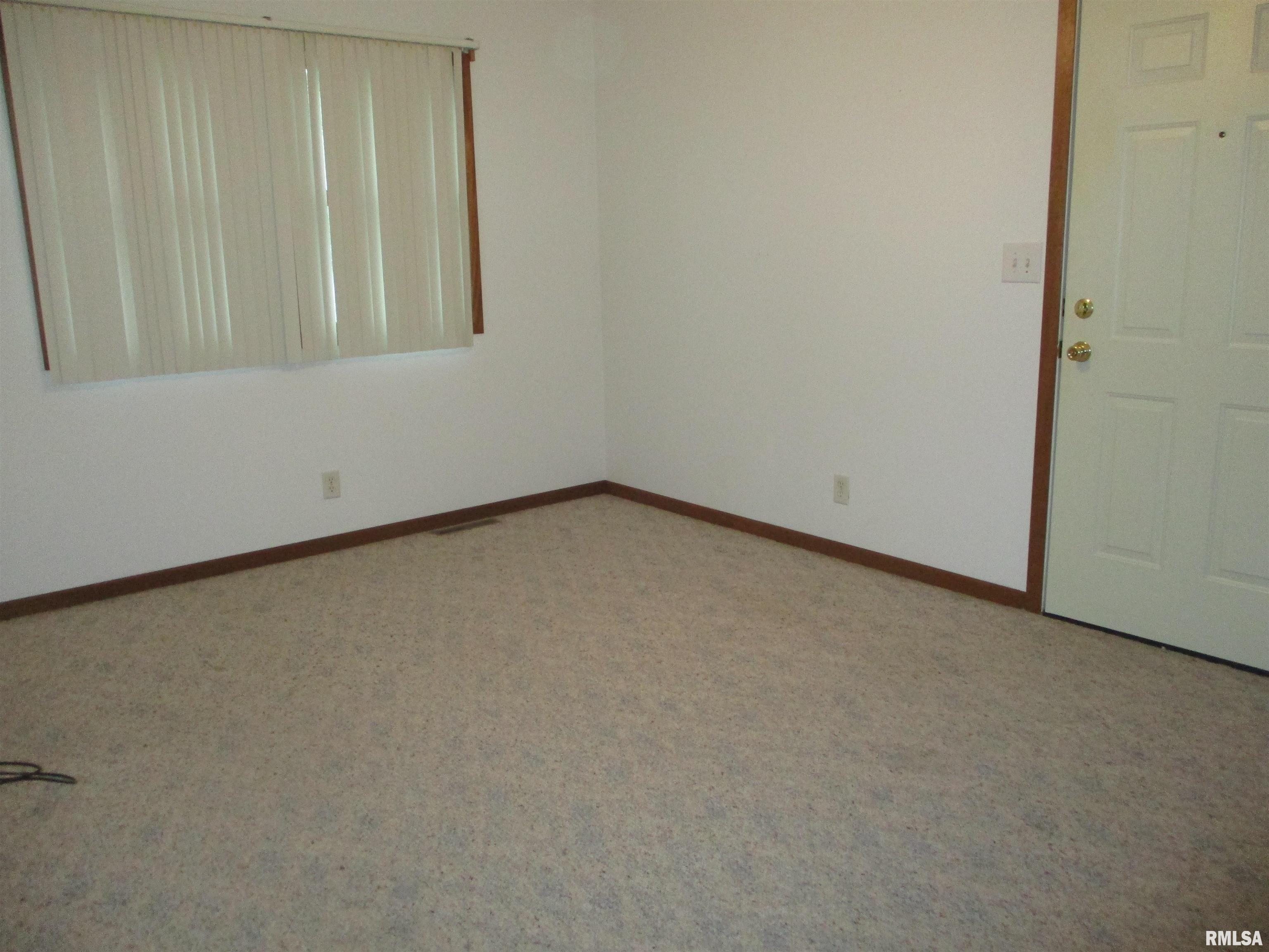 530 Island Avenue Property Photo 7