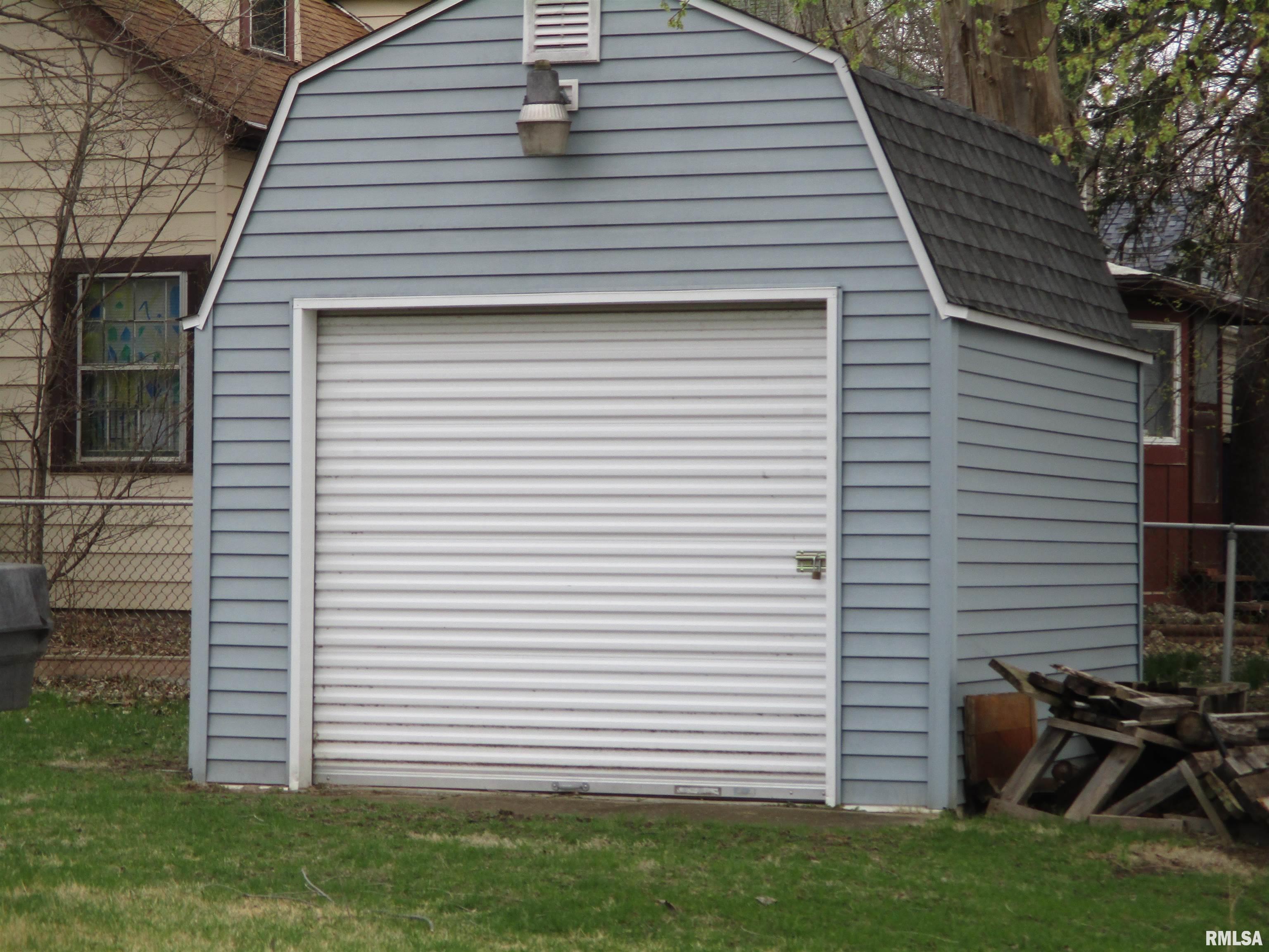 530 Island Avenue Property Photo 22