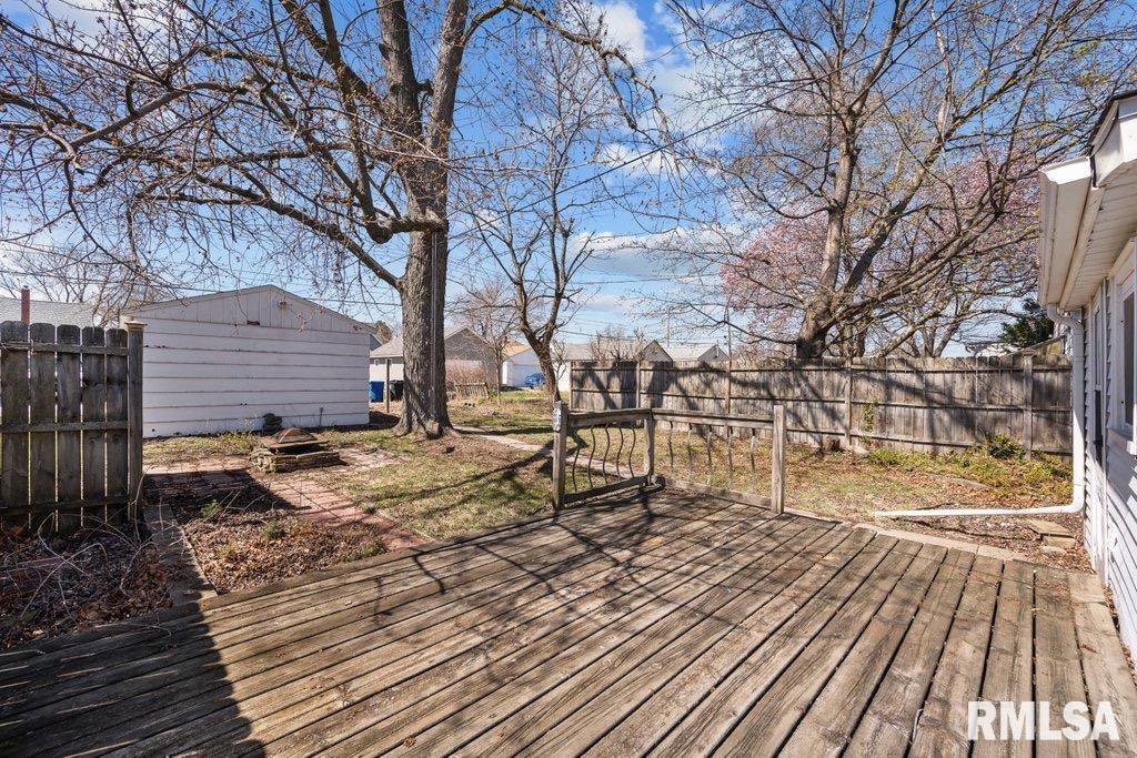 2435 33rd Street Property Photo 22