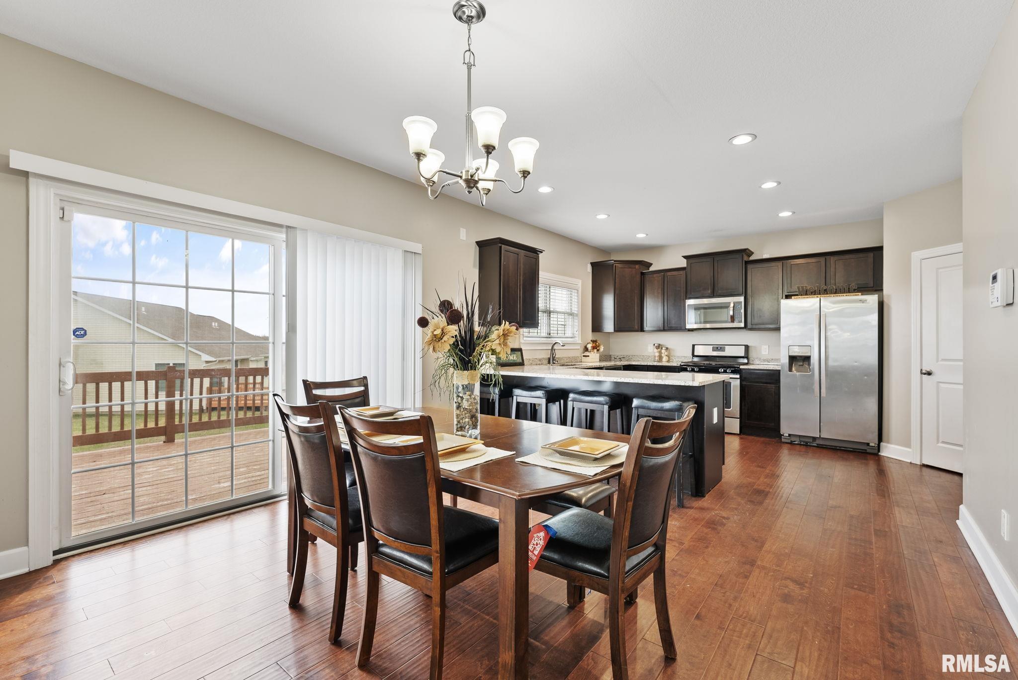 13 Blackstone Circle Property Photo 3