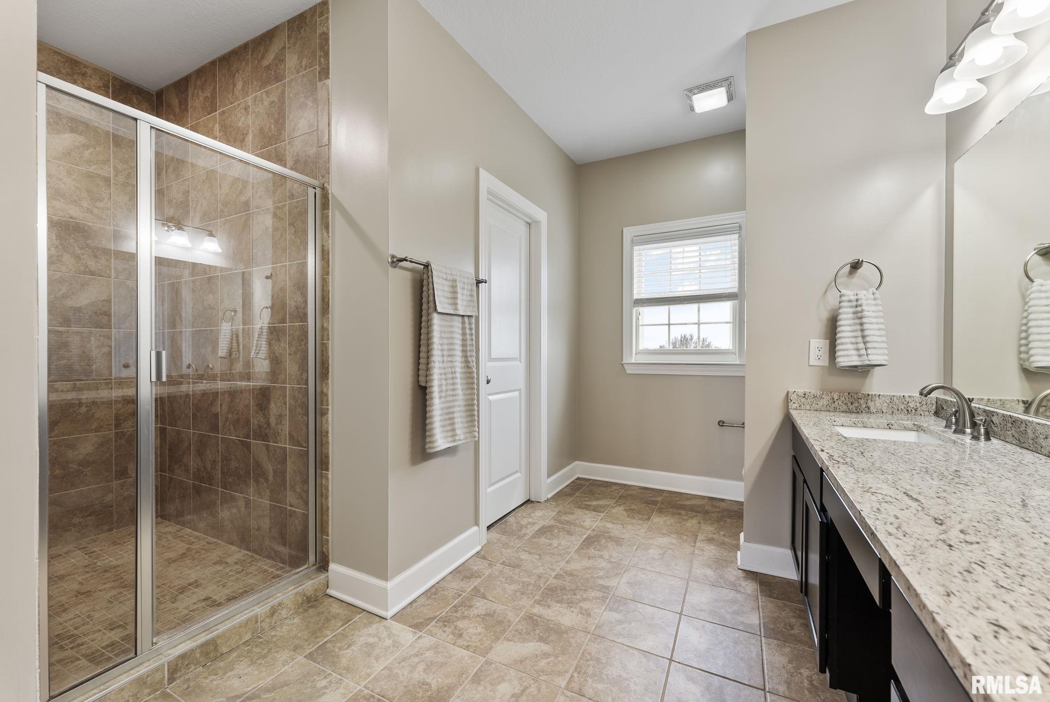 13 Blackstone Circle Property Photo 18