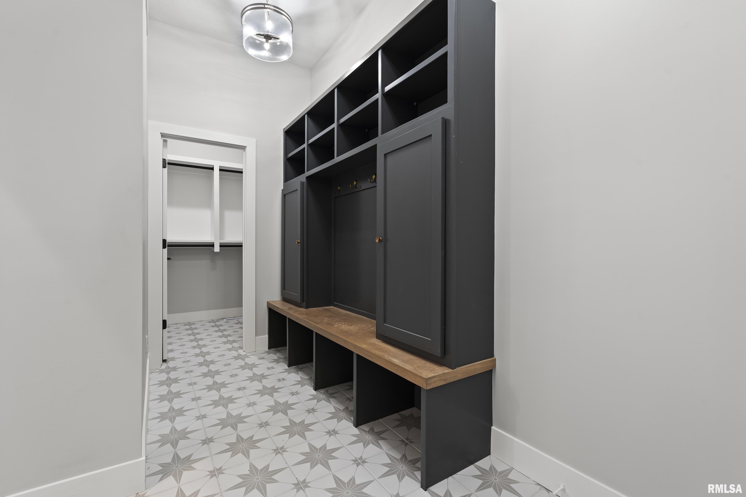 6578 Cardinal Road Property Photo 15