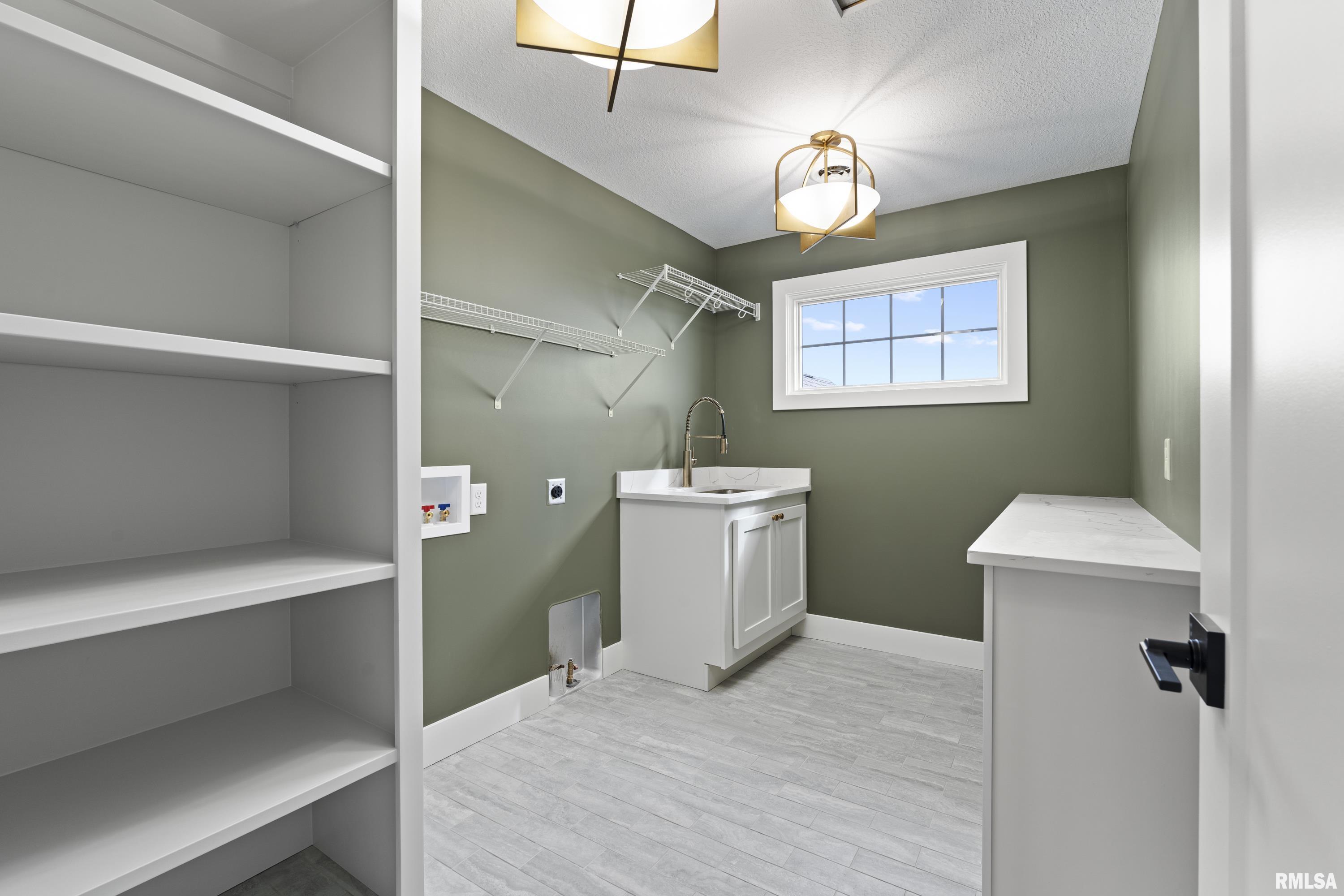 6578 Cardinal Road Property Photo 25