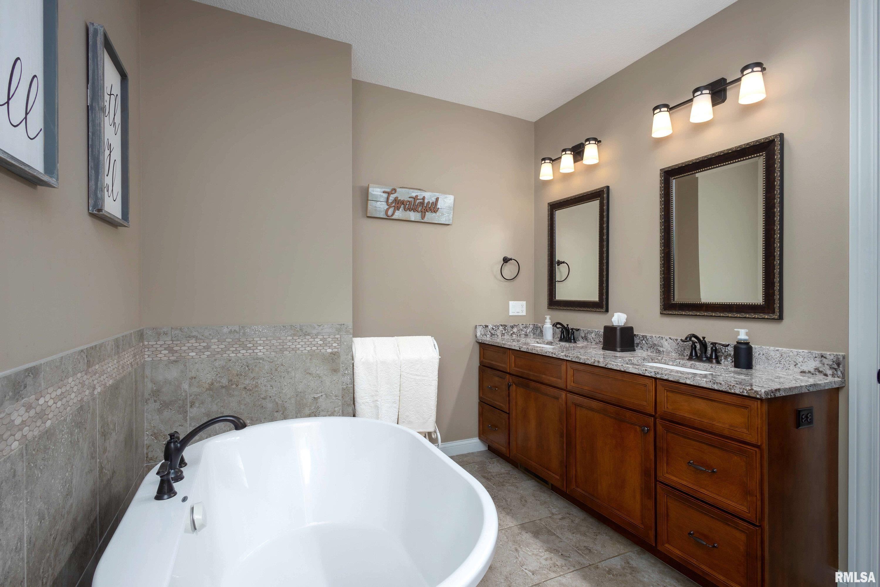 5106 N Richmond Circle Property Photo 22
