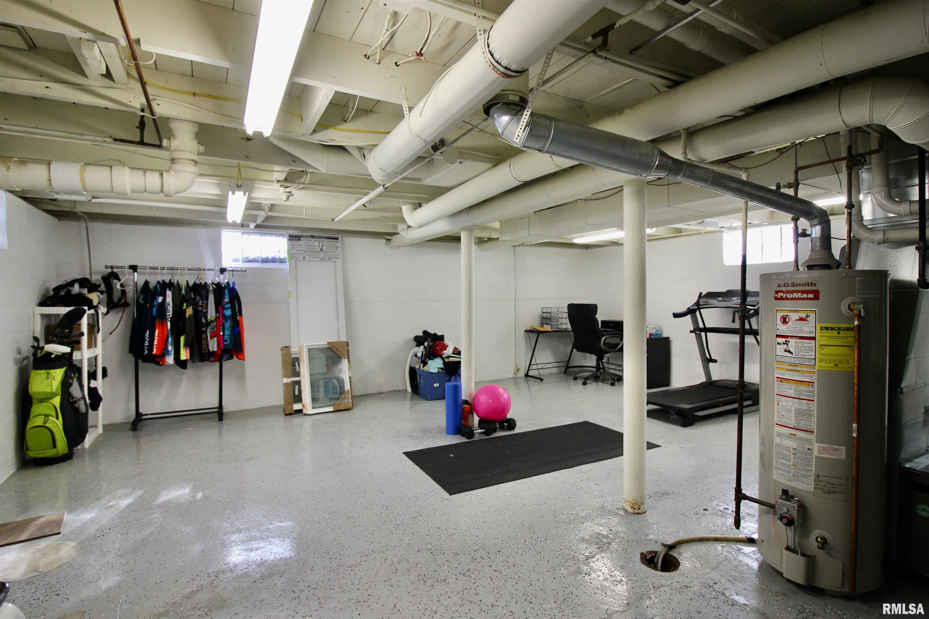 209 3rd Street Property Photo 18