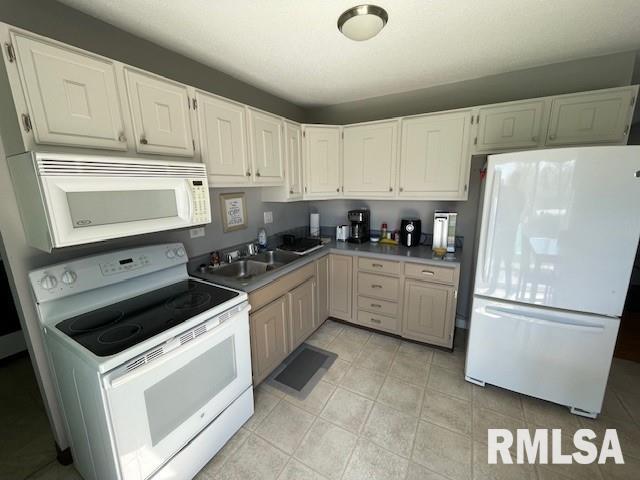 2207 Lafayette Terrace Property Photo 3