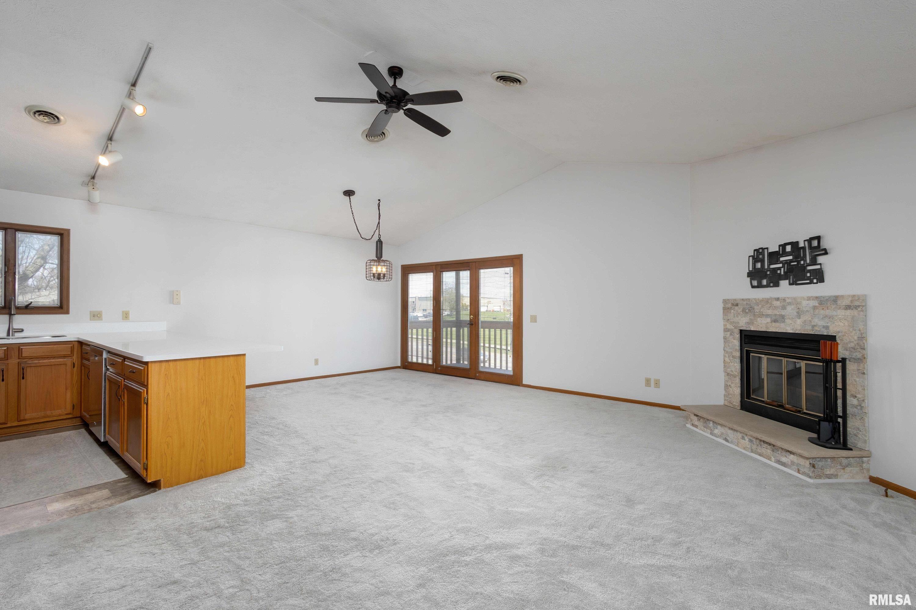 4185 Mallard Court Property Photo 4