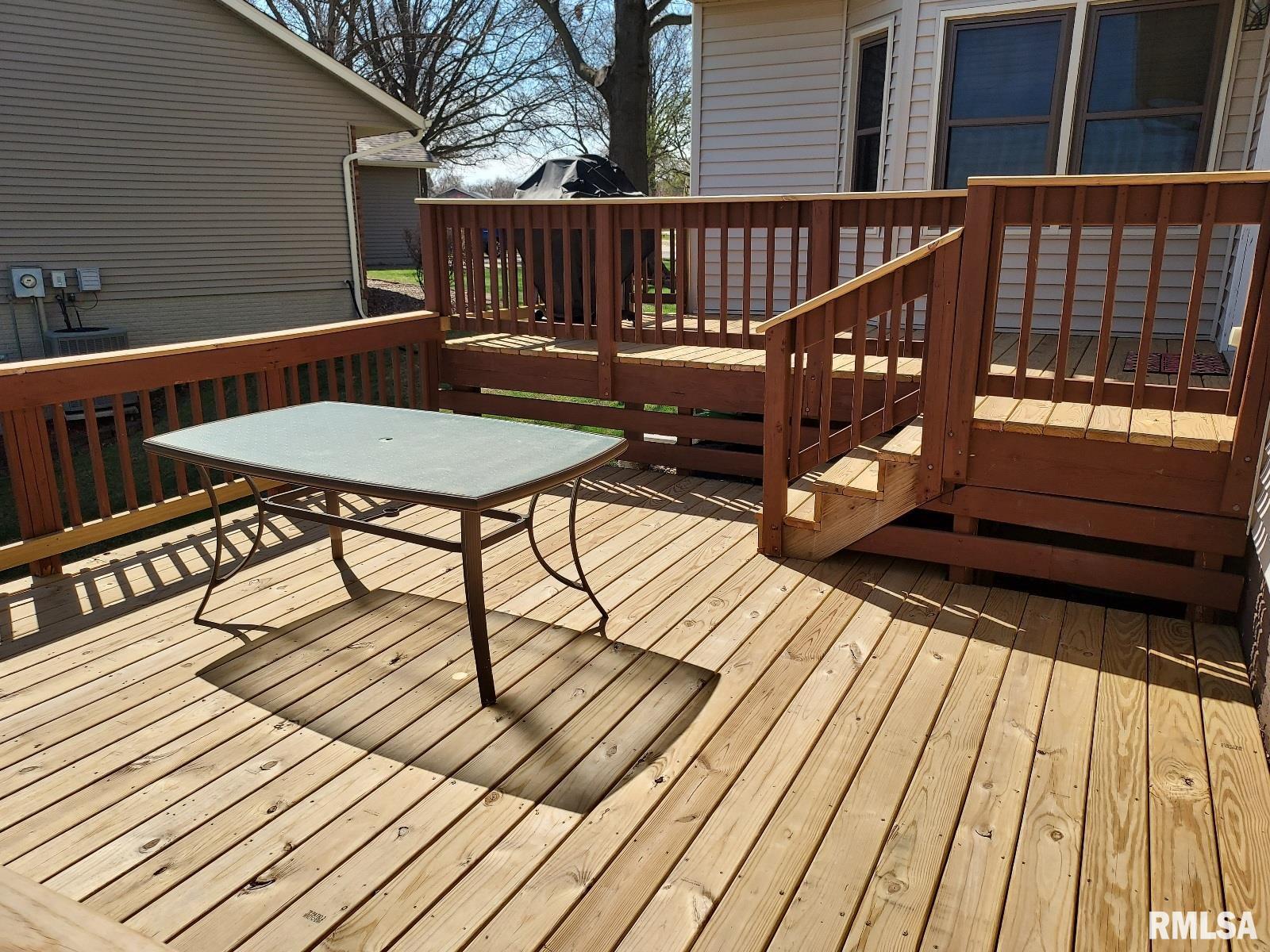 1002 W 59th Street Property Photo 7