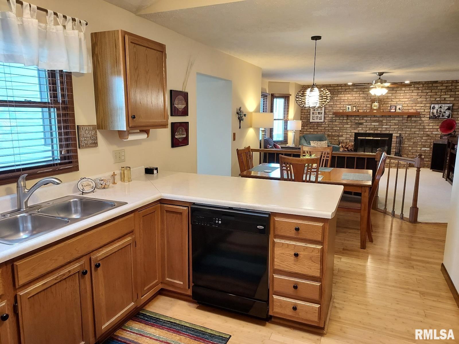1002 W 59th Street Property Photo 16