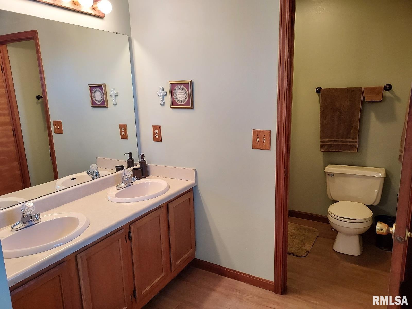 1002 W 59th Street Property Photo 33