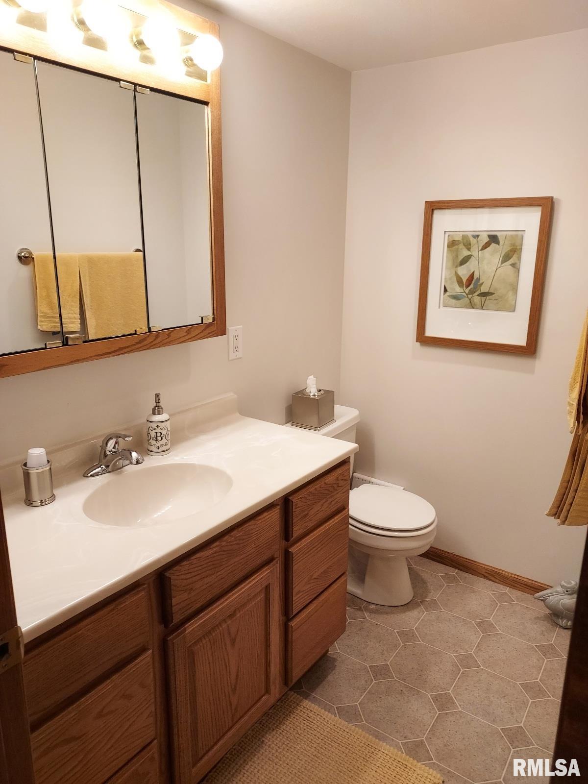 1002 W 59th Street Property Photo 45