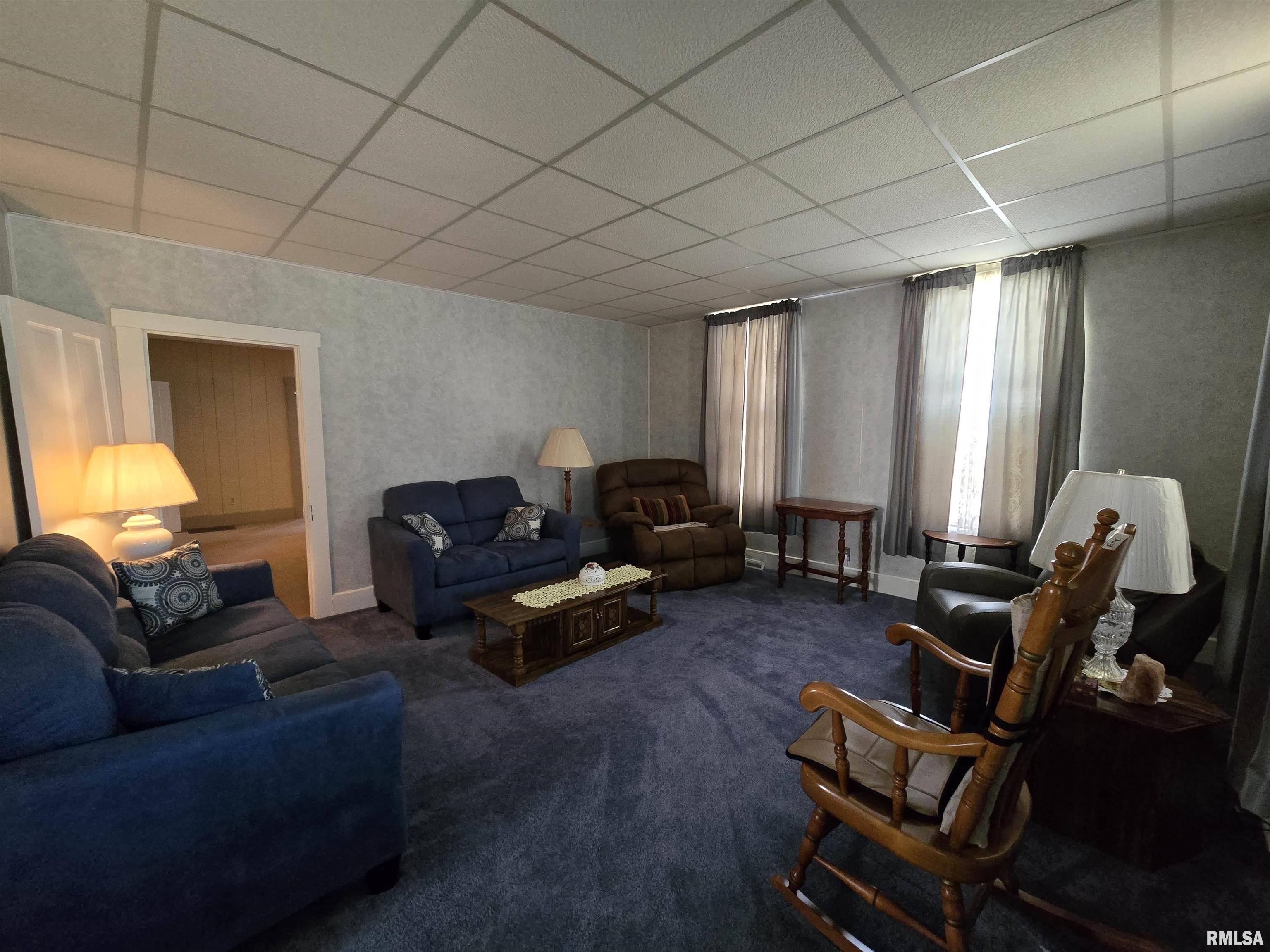 308 W Washington Street Property Photo 4