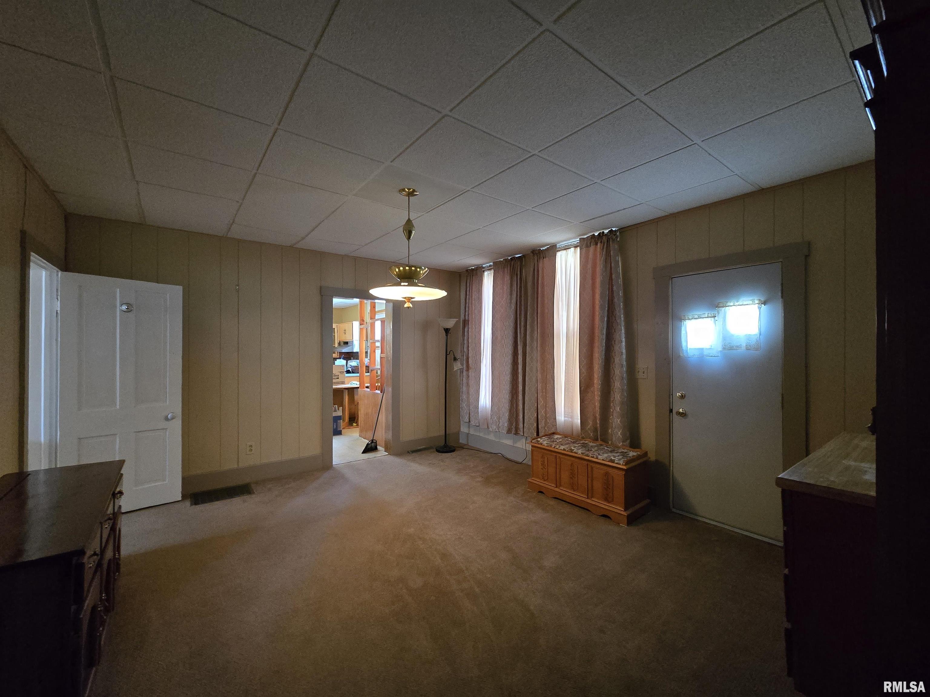 308 W Washington Street Property Photo 10