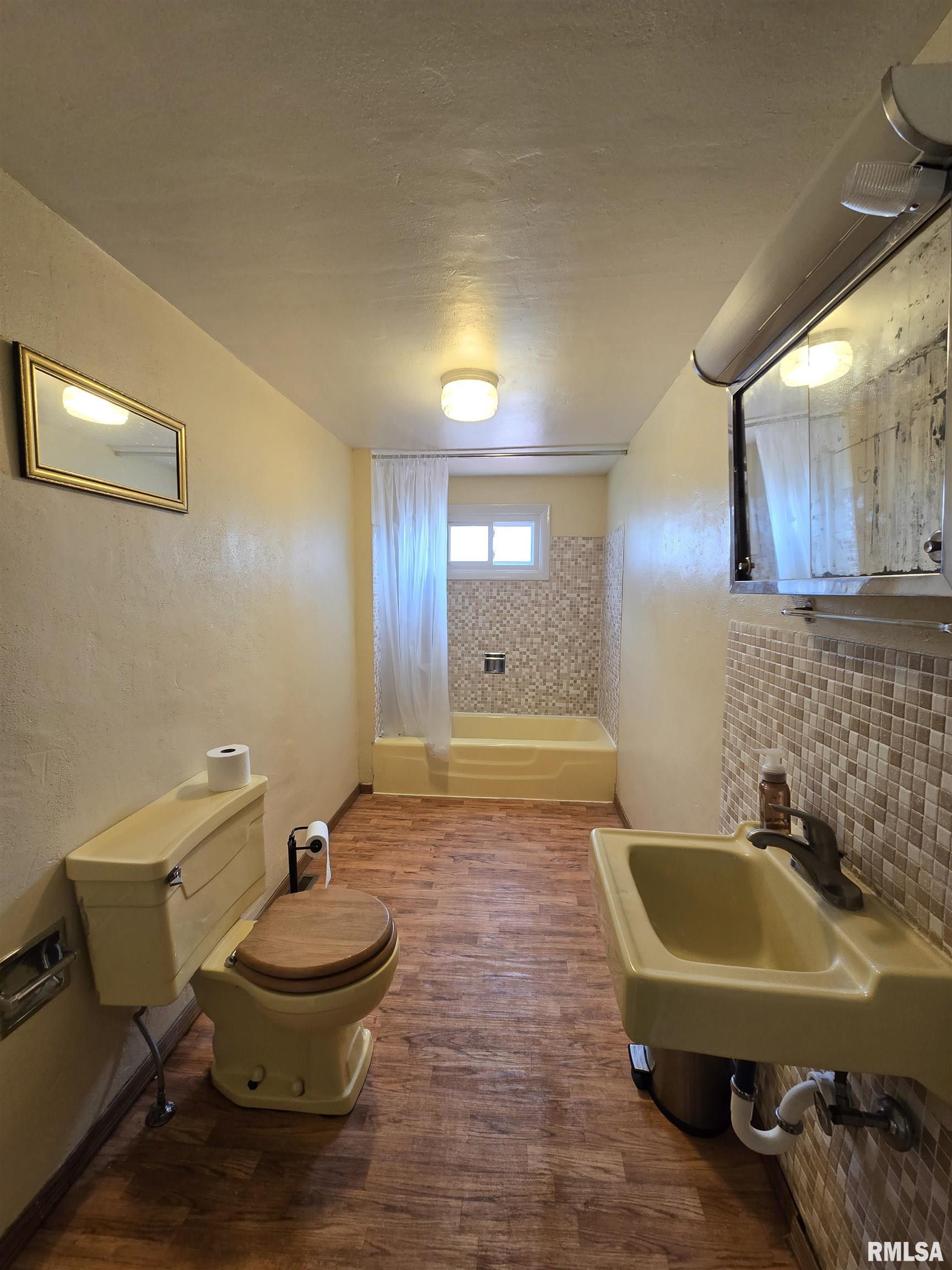 308 W Washington Street Property Photo 13
