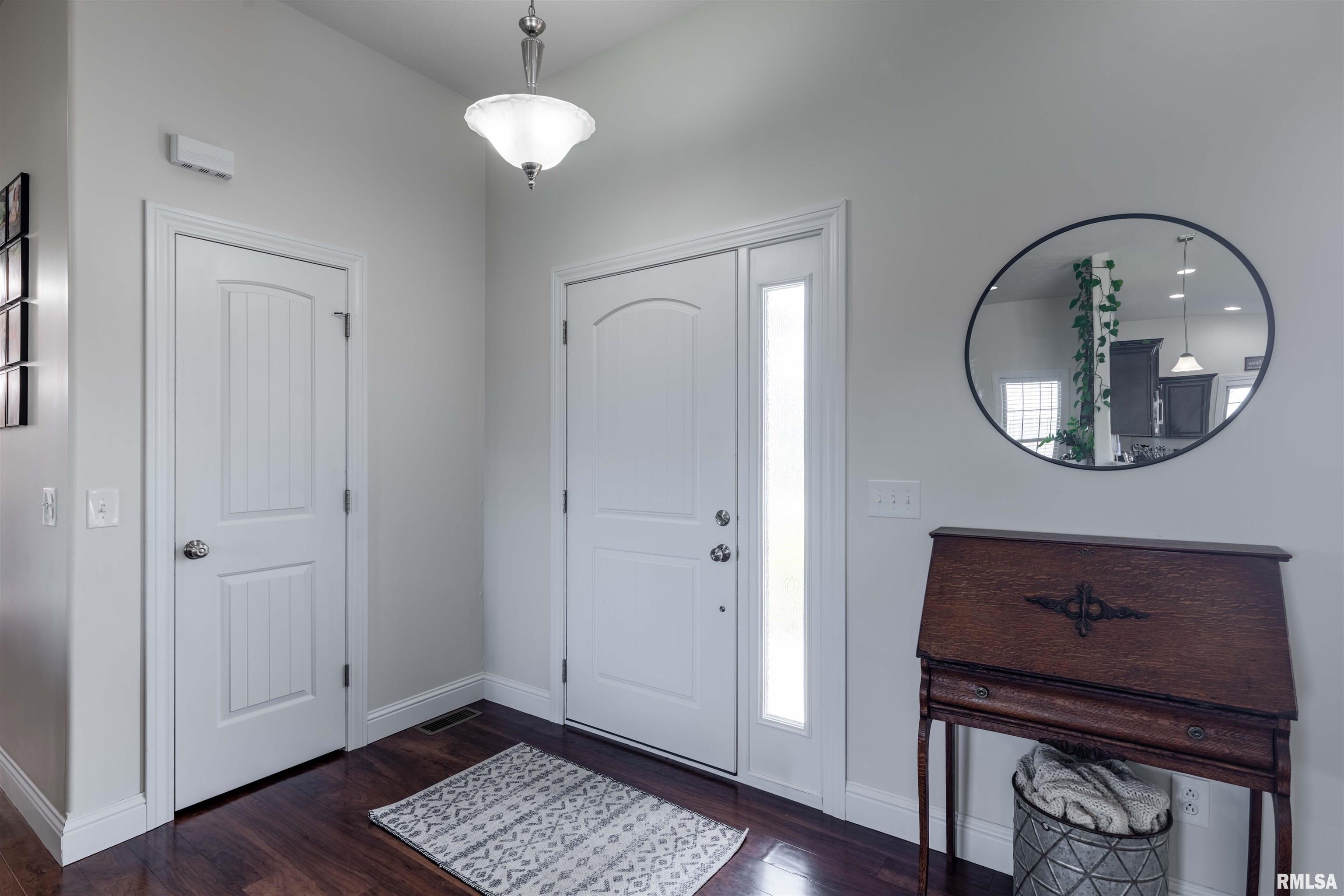 1708 Felts Drive Property Photo 2