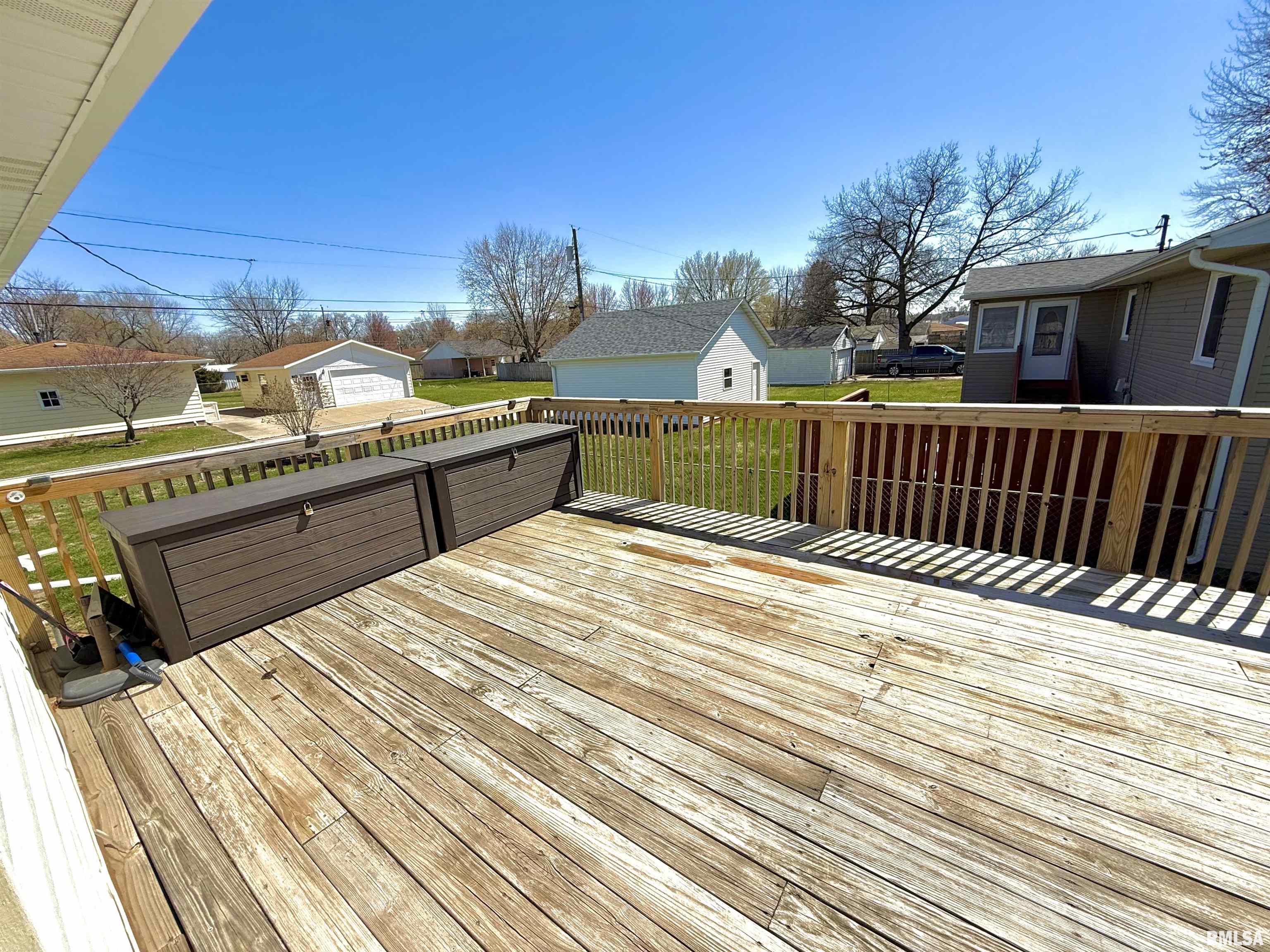 102 E 7th Avenue Property Photo 14