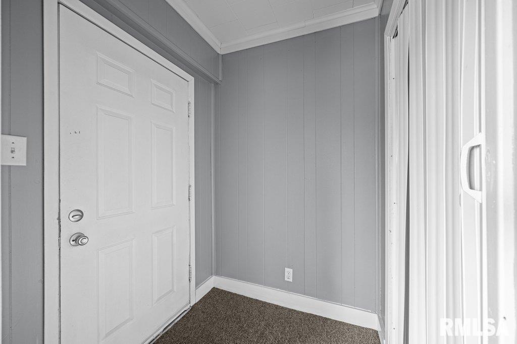 2215 17th Street Property Photo 3