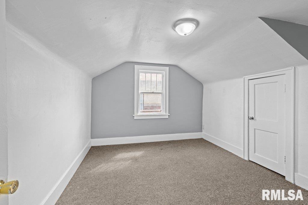 2215 17th Street Property Photo 16