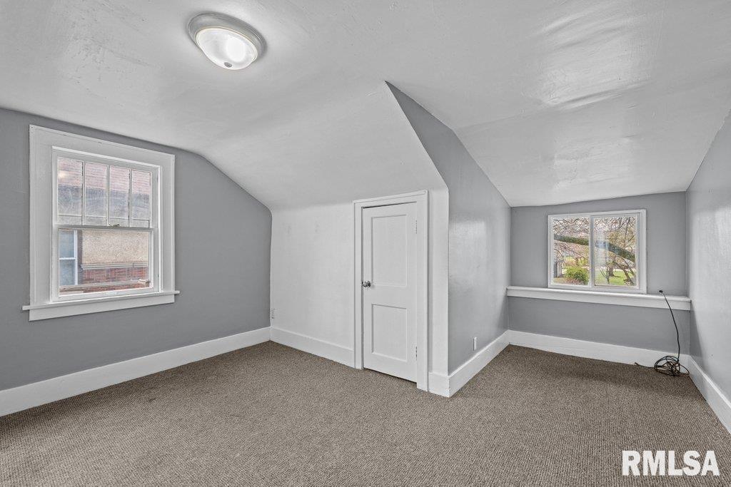 2215 17th Street Property Photo 18