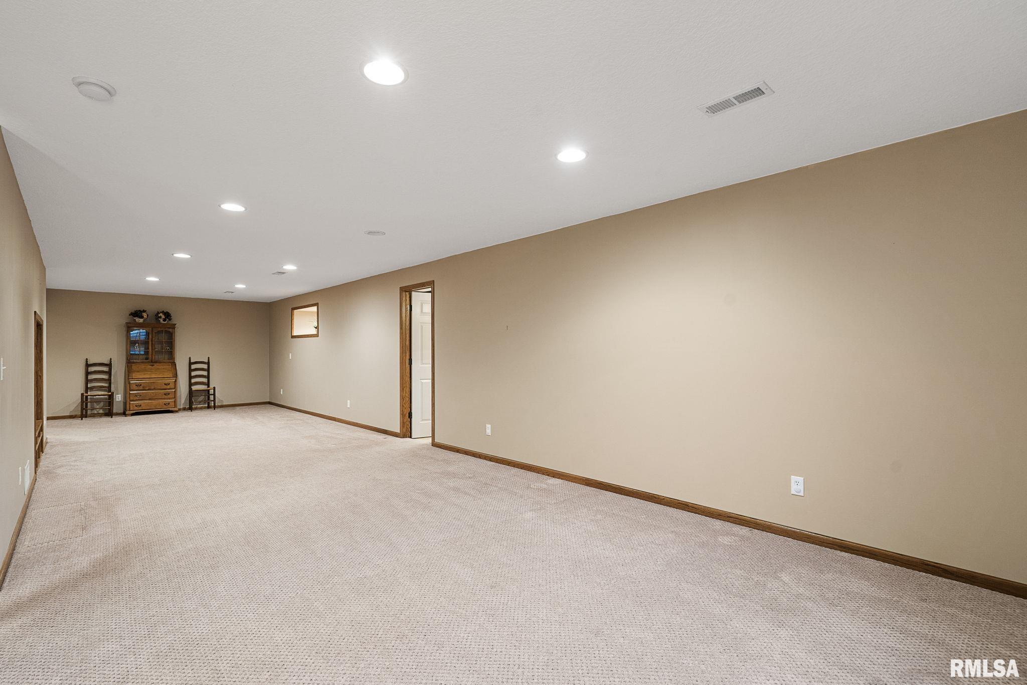 342 Heather Glen Drive Property Photo 28