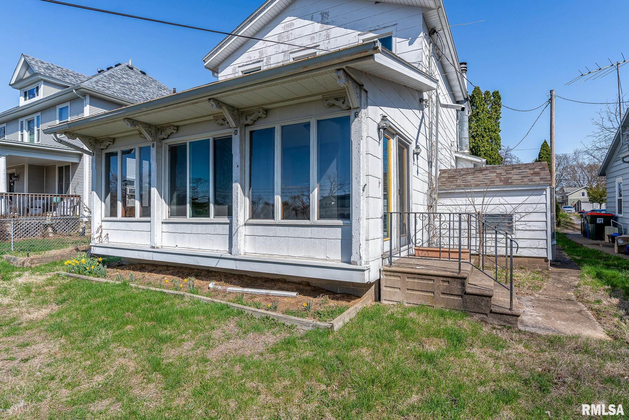 1806 E 12th Street Property Photo