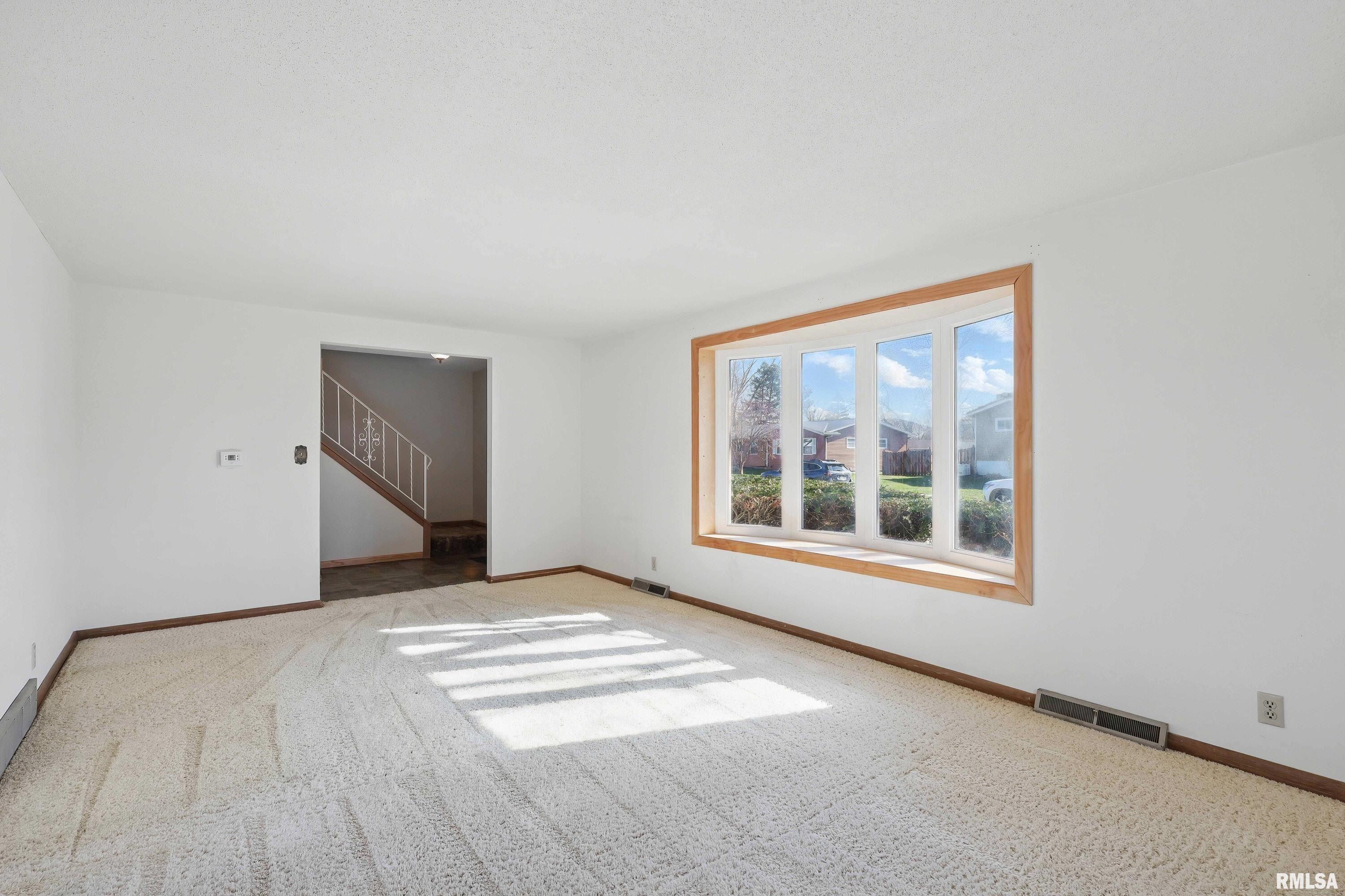 2904 Avalon Drive Property Photo 8