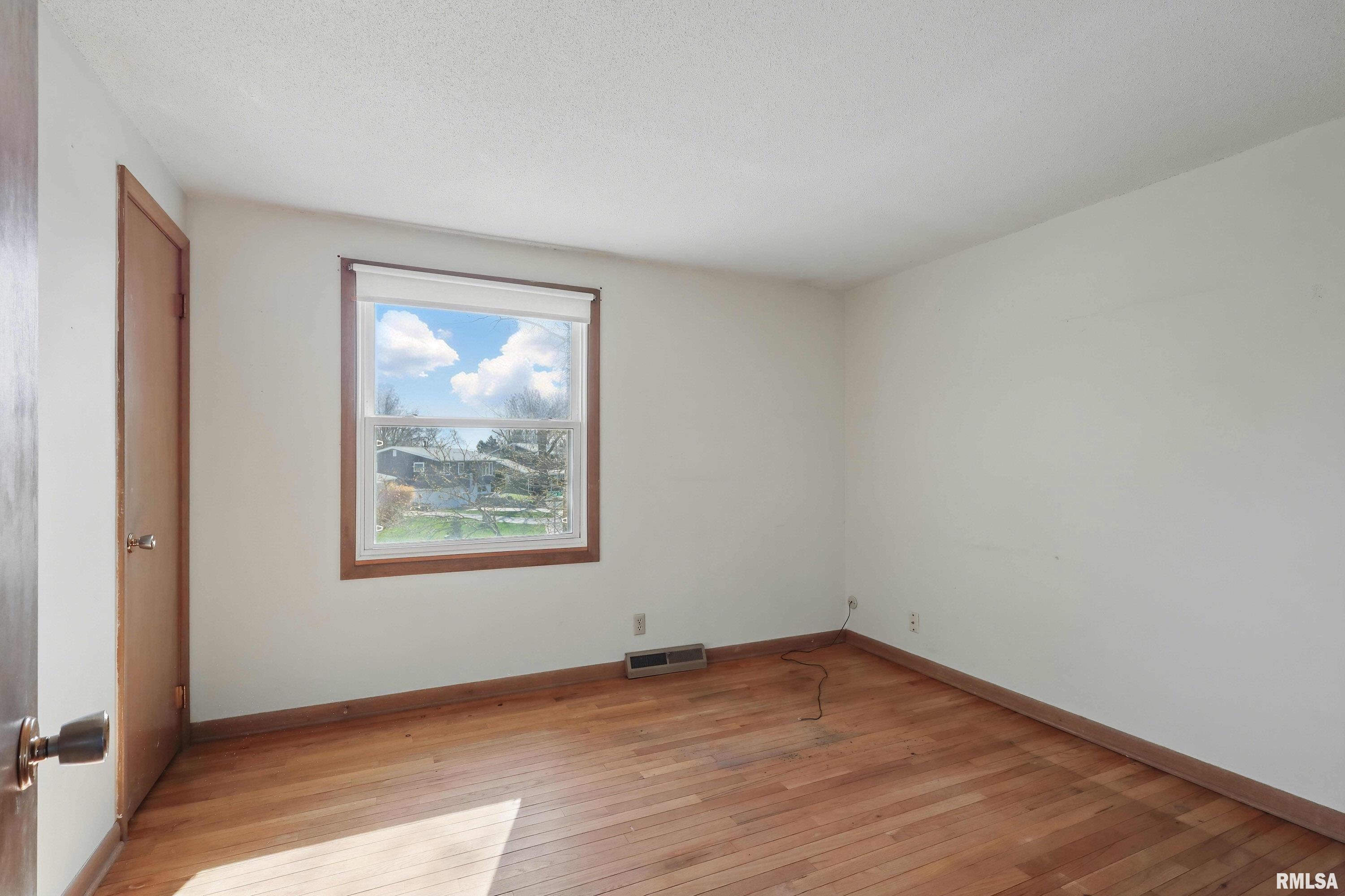 2904 Avalon Drive Property Photo 15