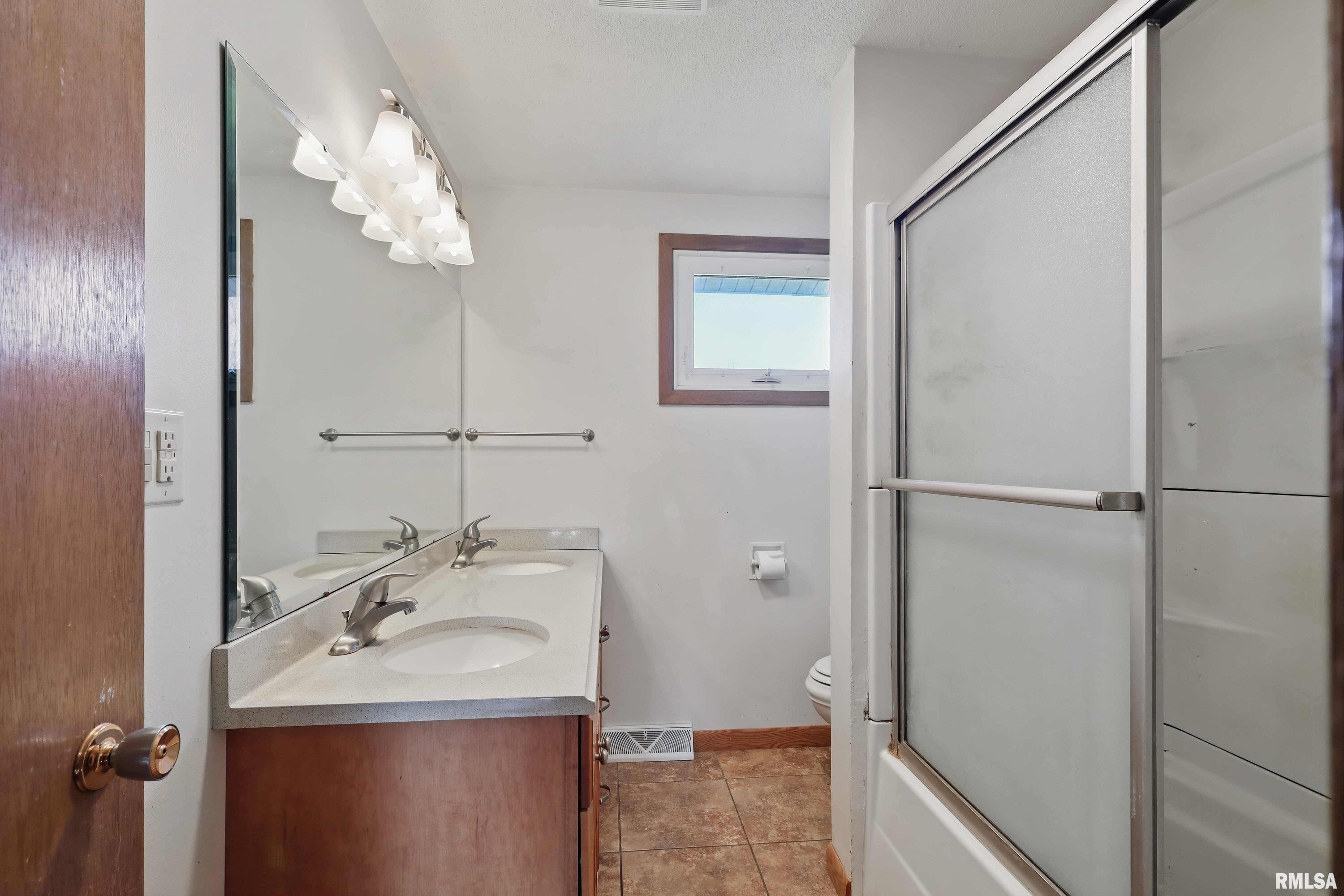 2904 Avalon Drive Property Photo 18