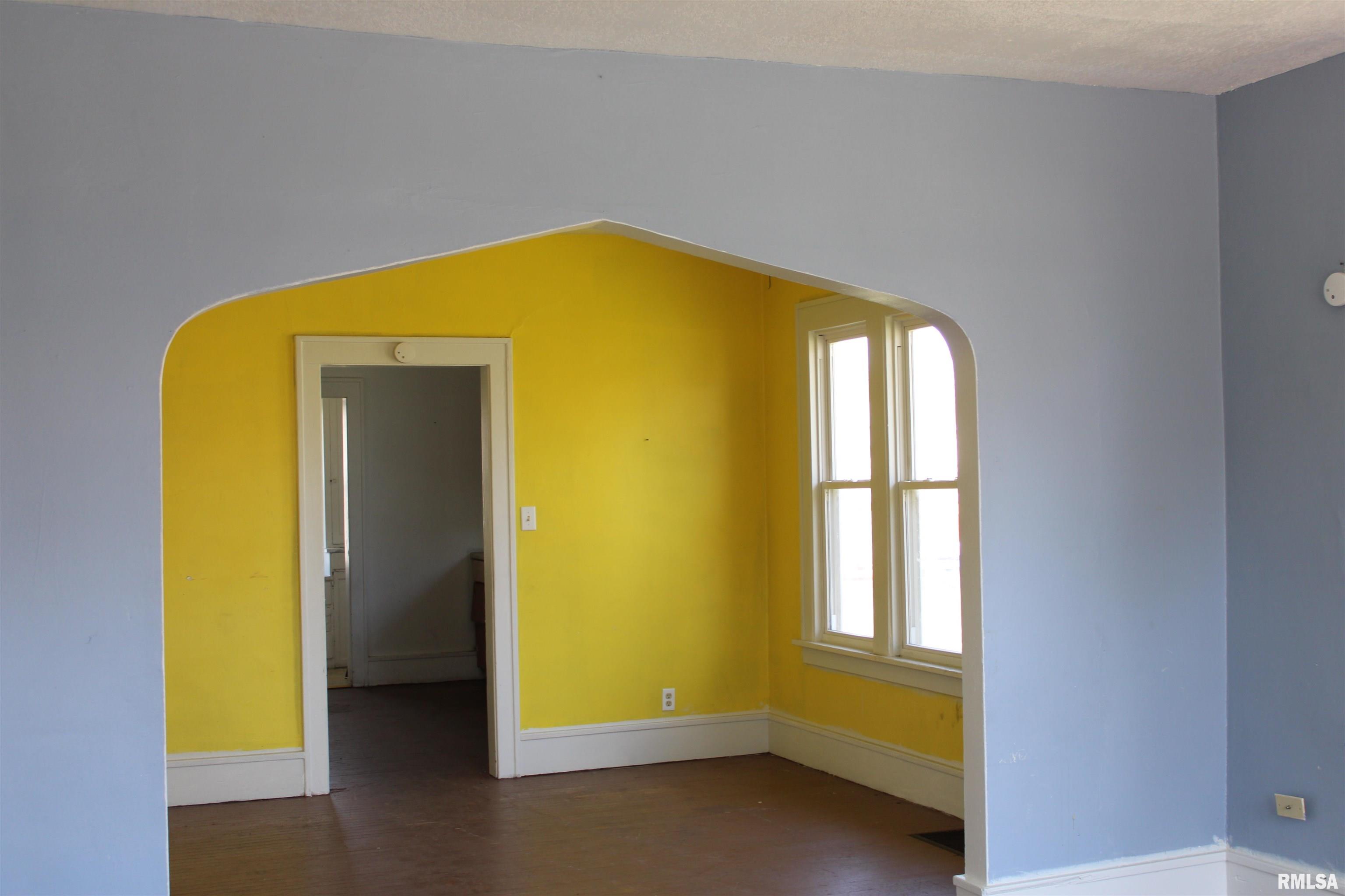 728 W 14th Street Property Photo 3
