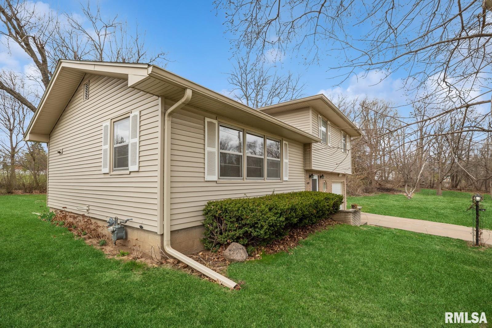 1608 Rockwood Court Property Photo 2