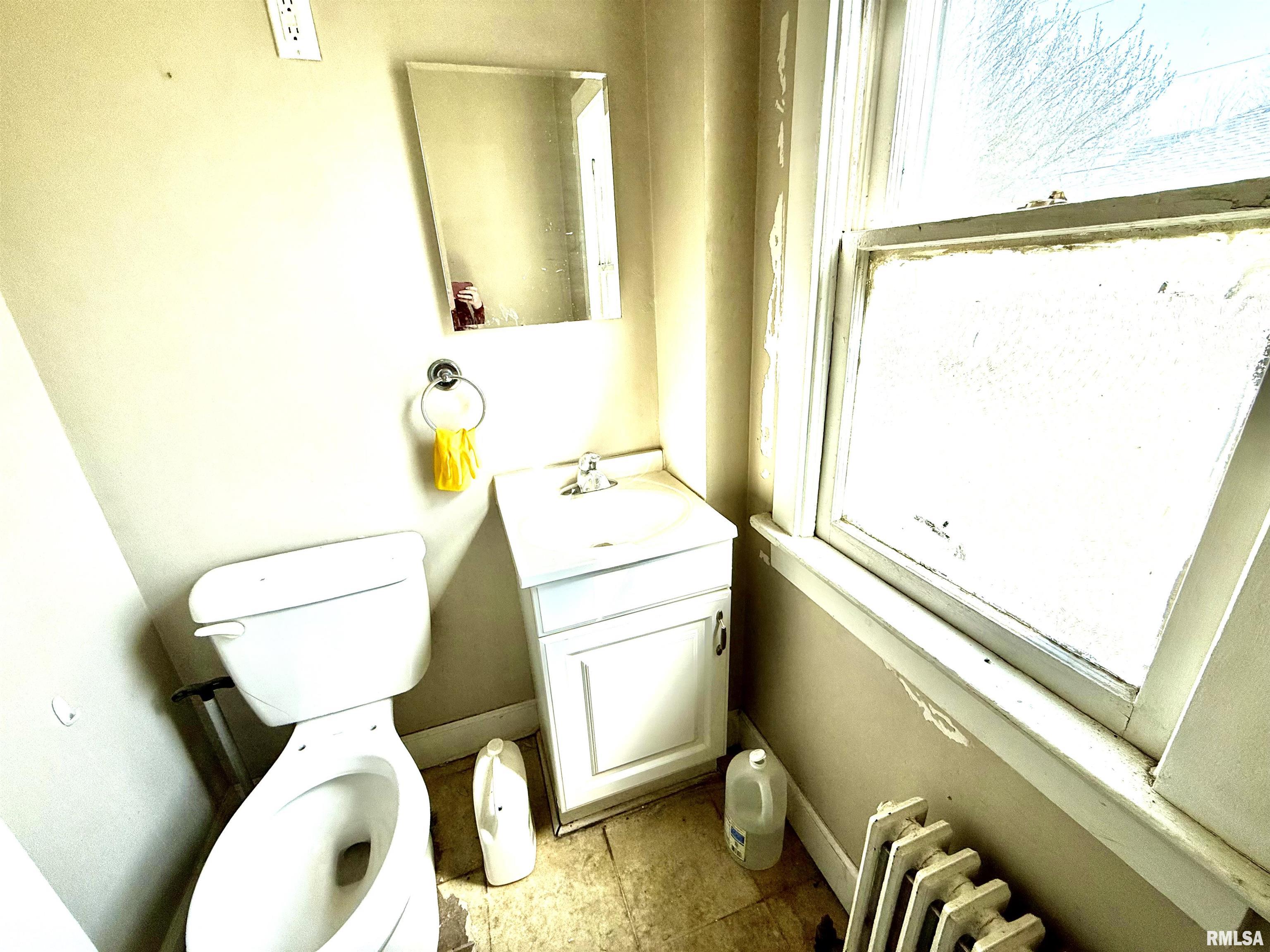 2410 18th Avenue Property Photo 5