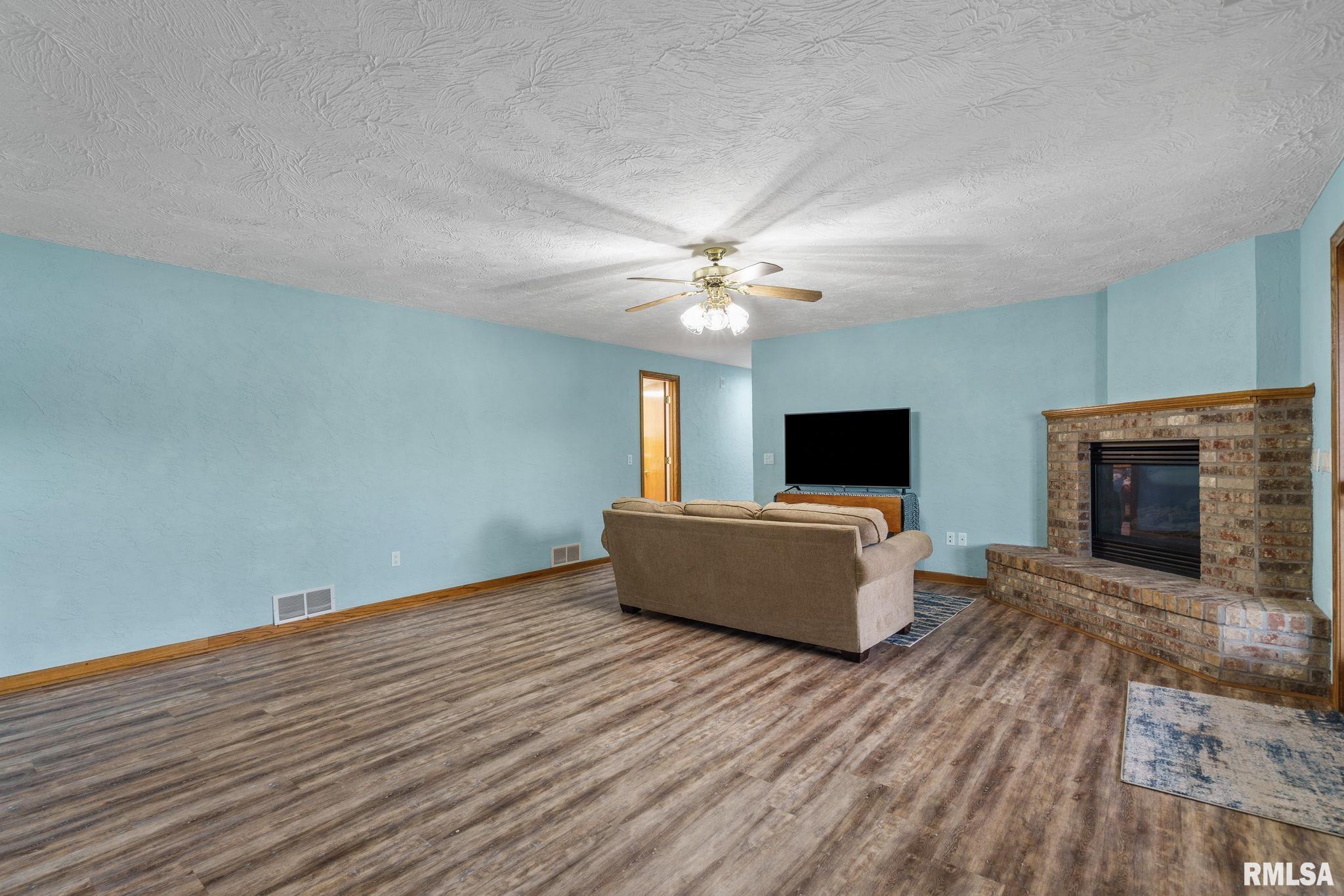 2626 250th Street Property Photo 42