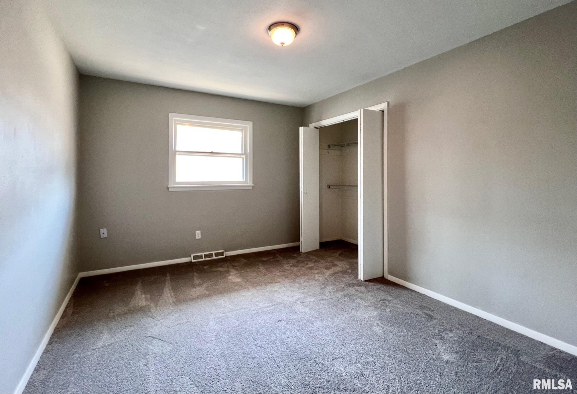 2037 N Ohio Avenue Property Photo 11
