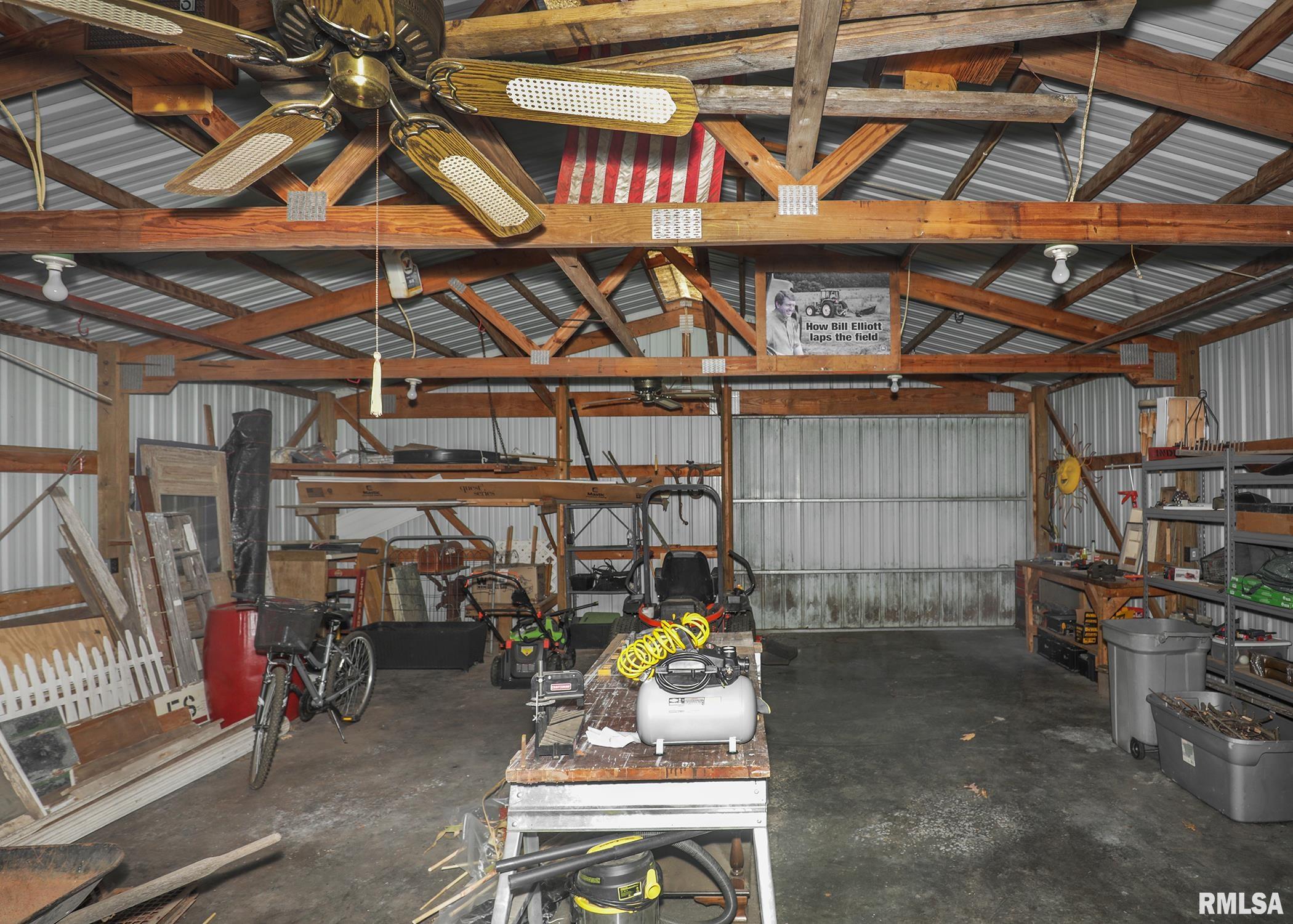 301 E Center Avenue Property Photo 32