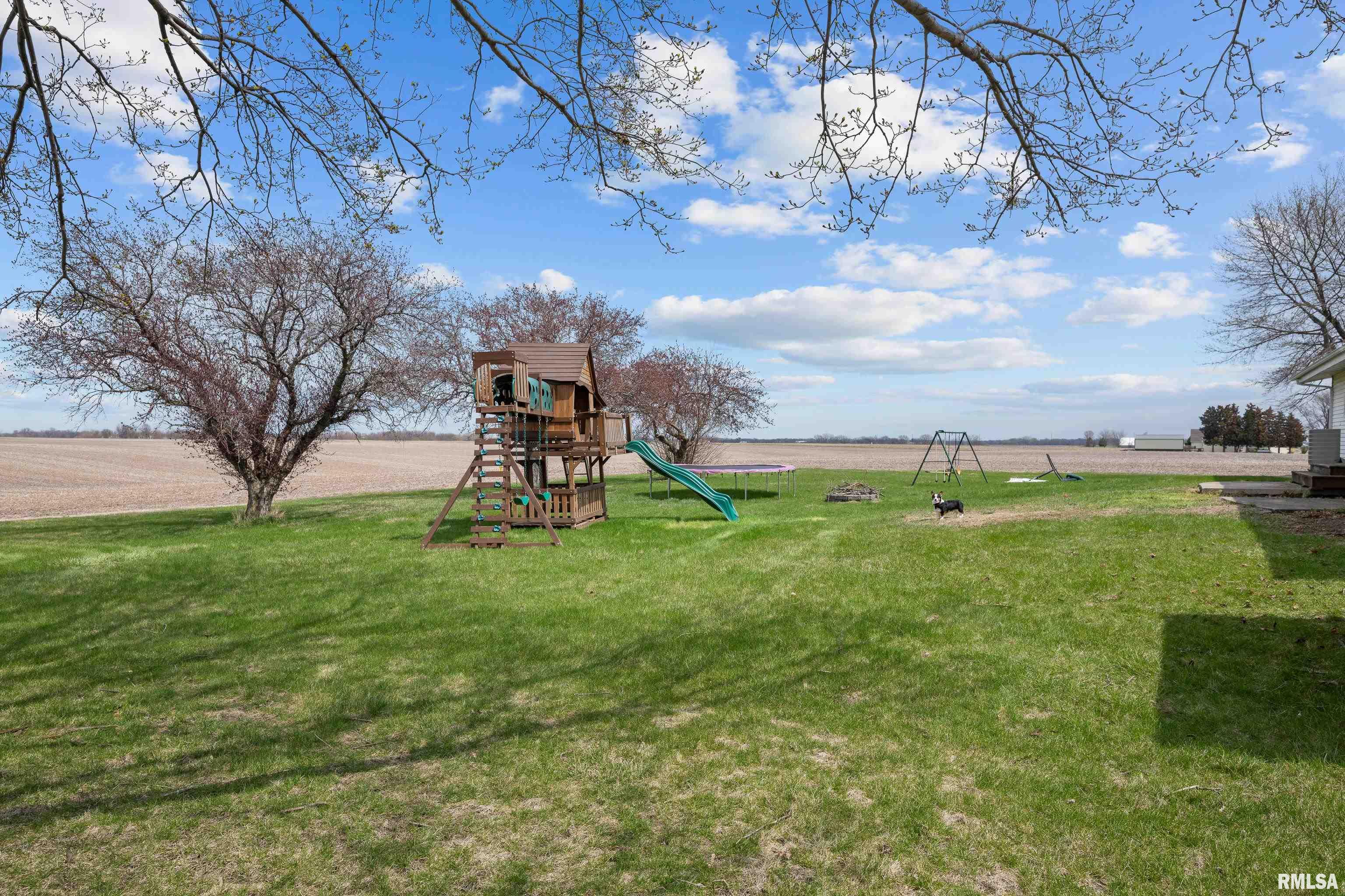 26012 Territorial Road Property Photo 24