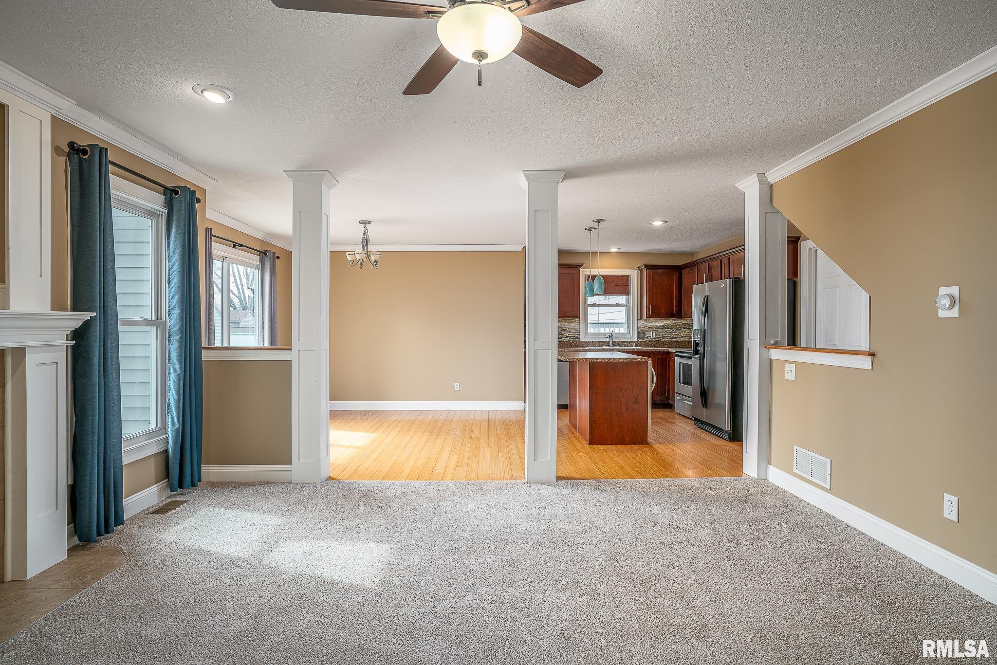 3233 Somerset Drive Property Photo 5