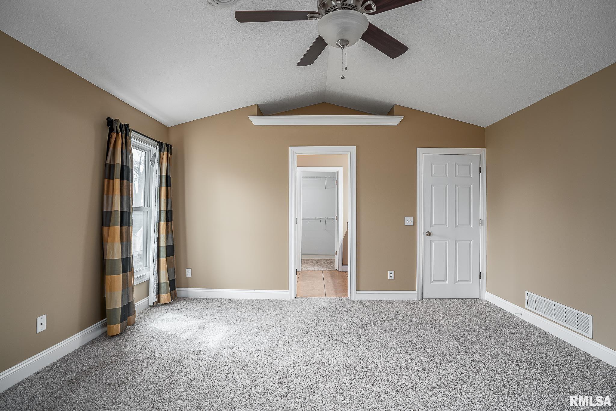 3233 Somerset Drive Property Photo 13