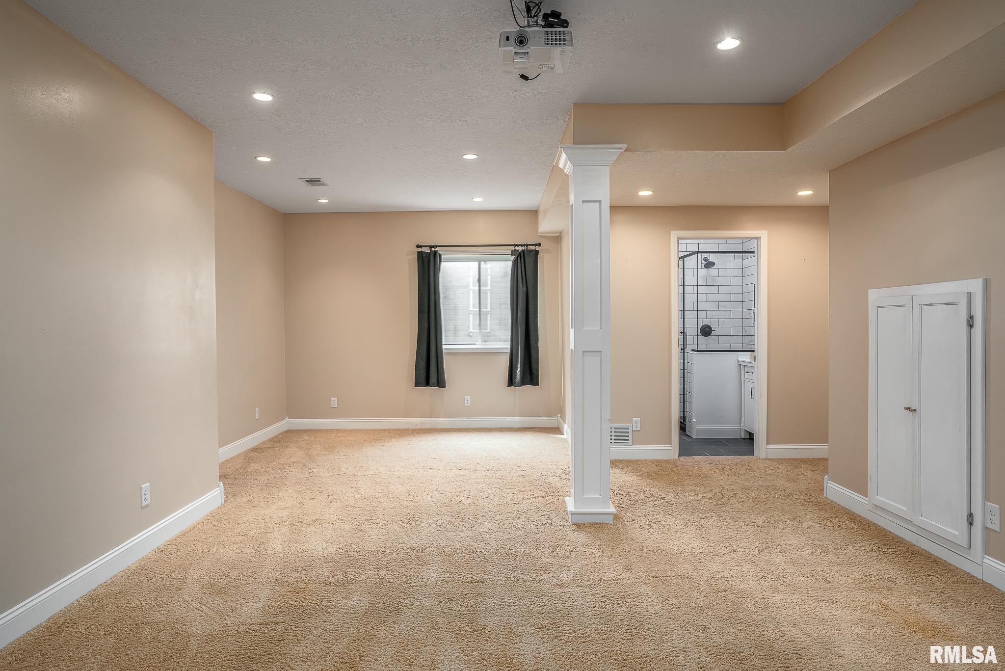 3233 Somerset Drive Property Photo 20