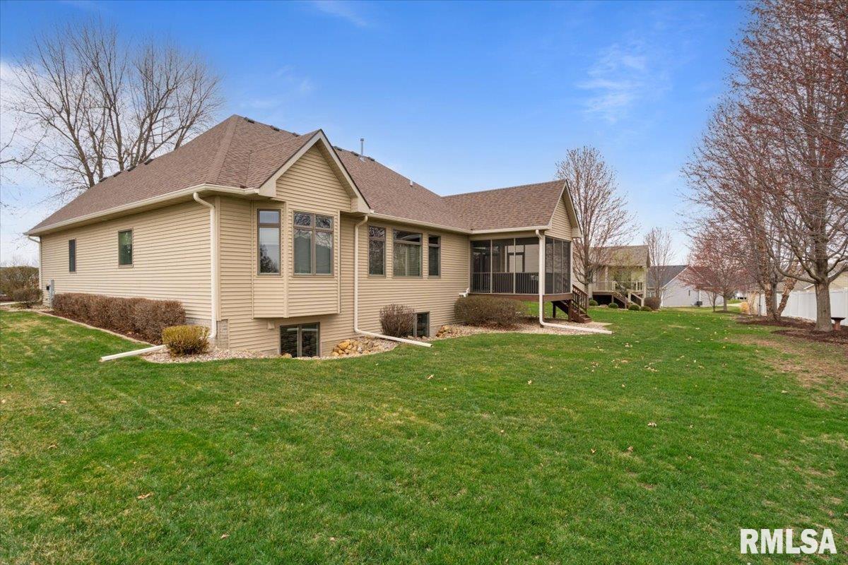 4954 Brookview Court Property Photo 10