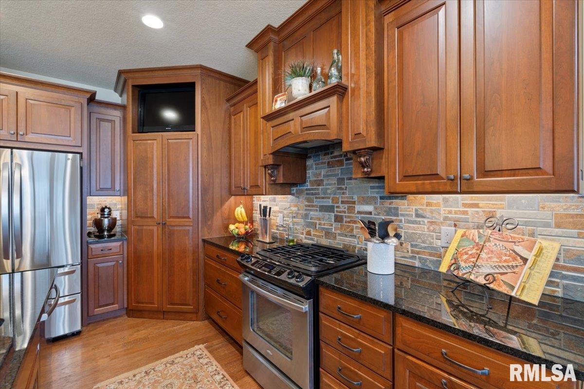 4954 Brookview Court Property Photo 27