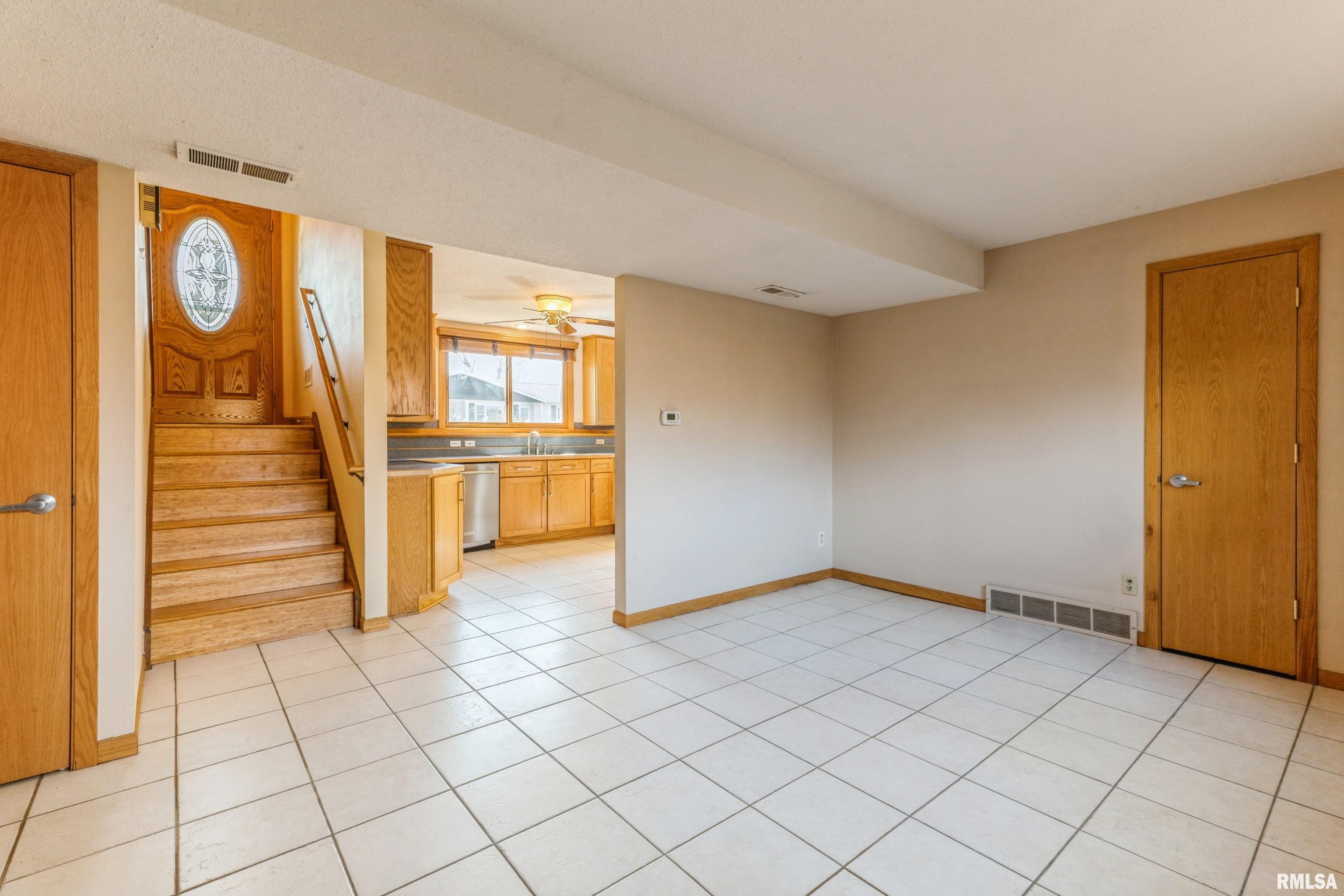 4204 Warren Street Property Photo 3