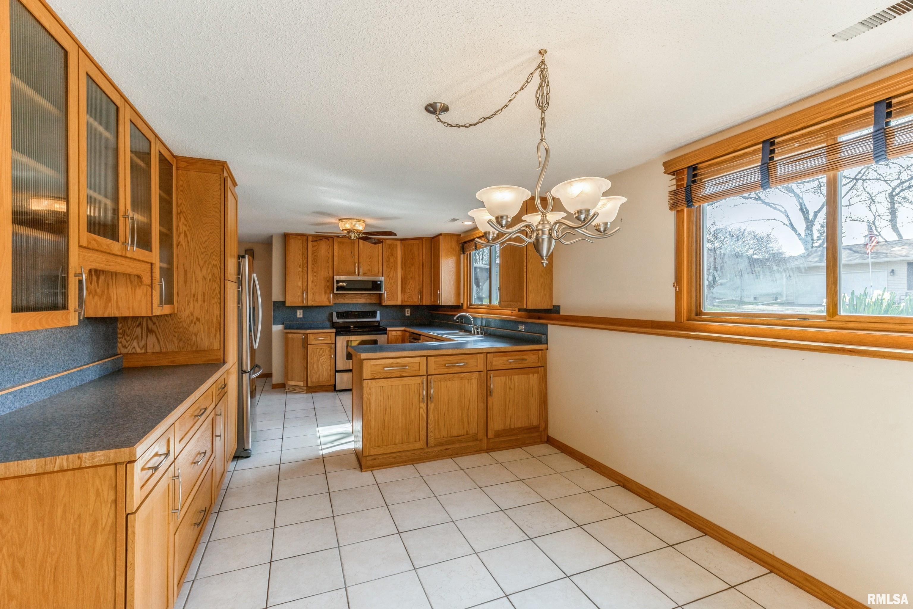 4204 Warren Street Property Photo 7