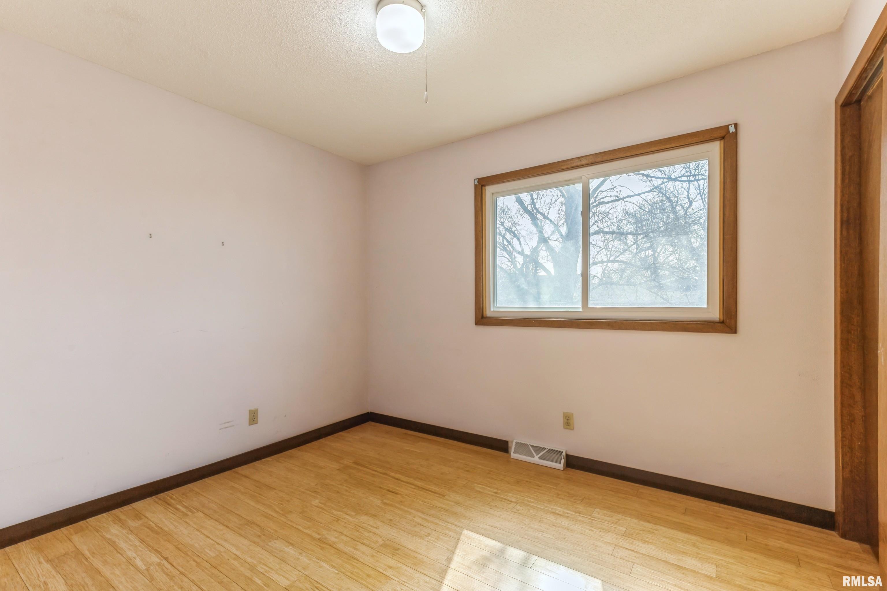 4204 Warren Street Property Photo 16