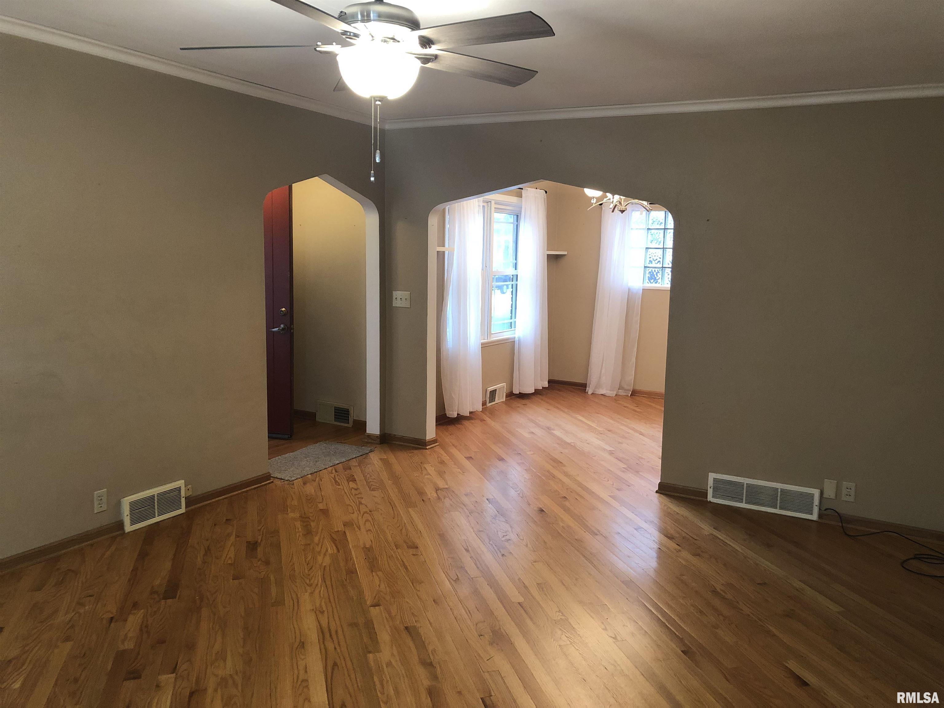 440 E 30th Street Property Photo 2